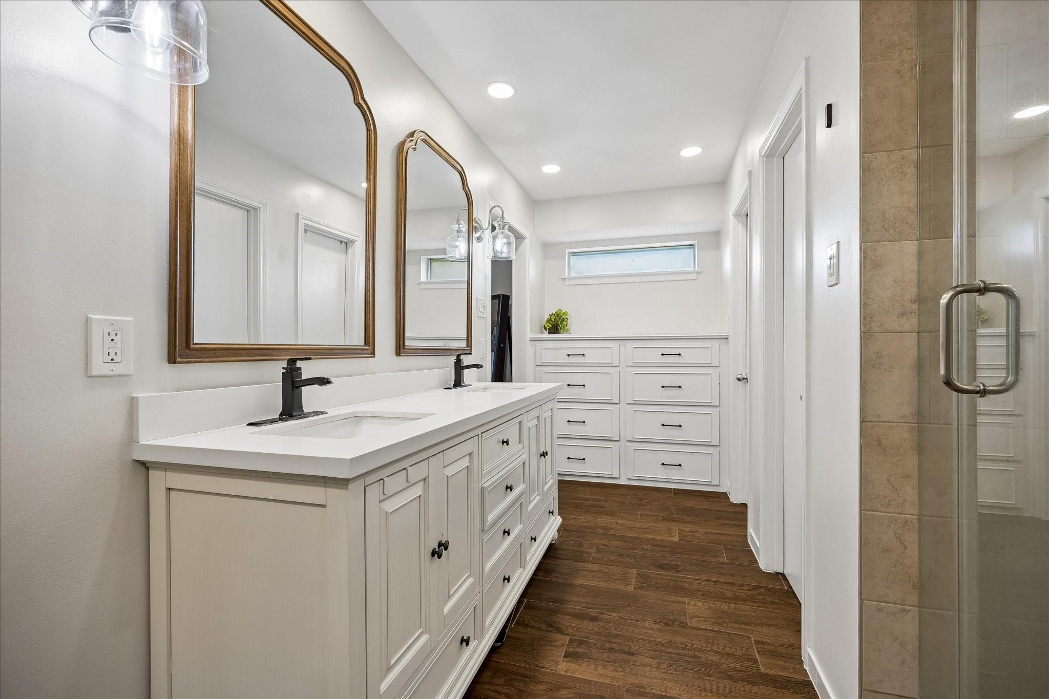 7626 Meadowvale Drive, Houston Tx 77063 Property Photo 19