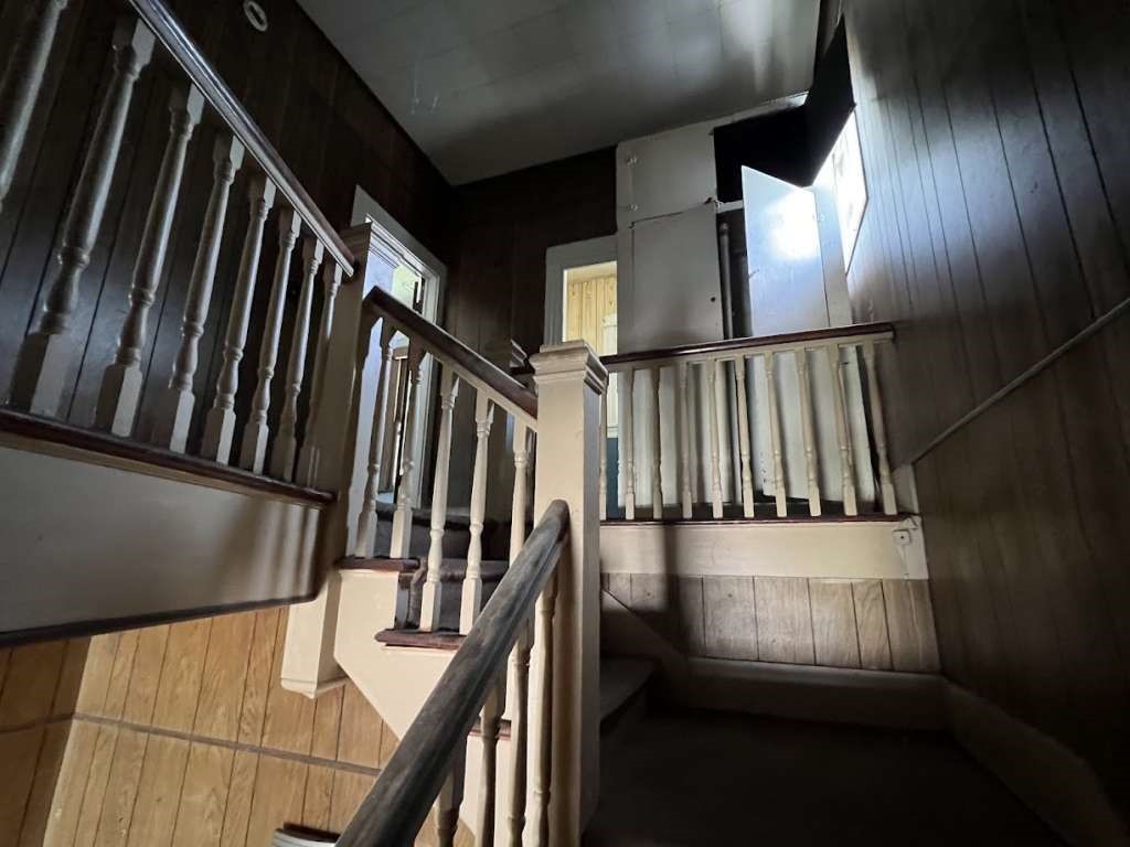 1511 37th Street Property Photo 8