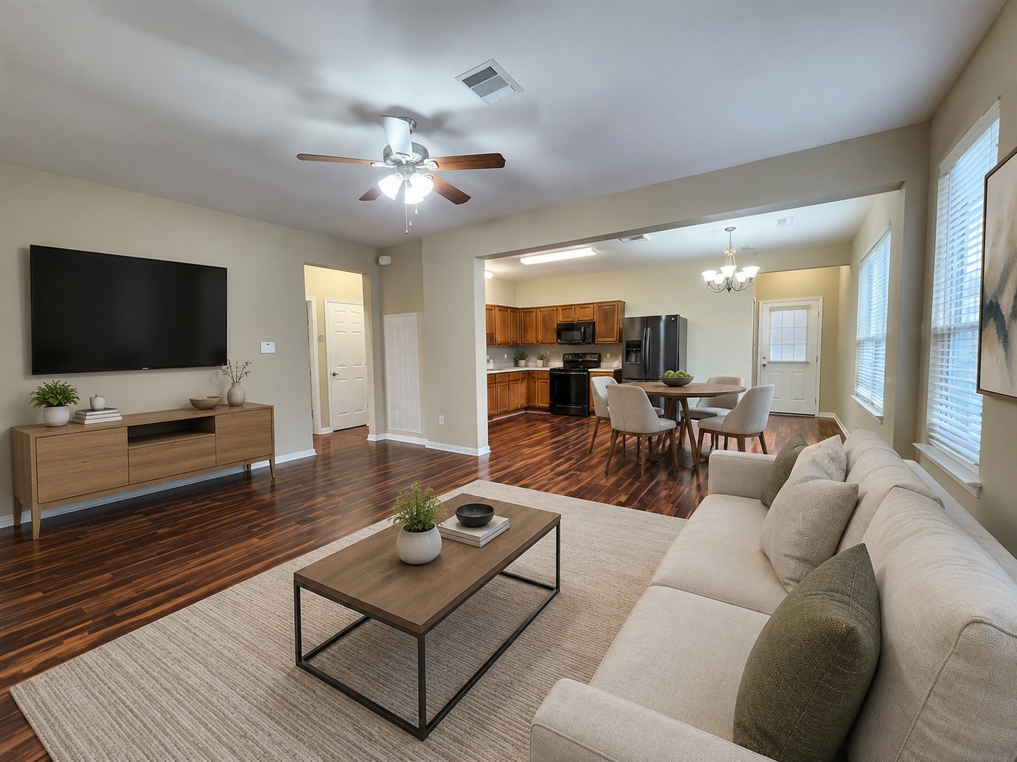 7539 Legacy Pines Drive Property Photo 4