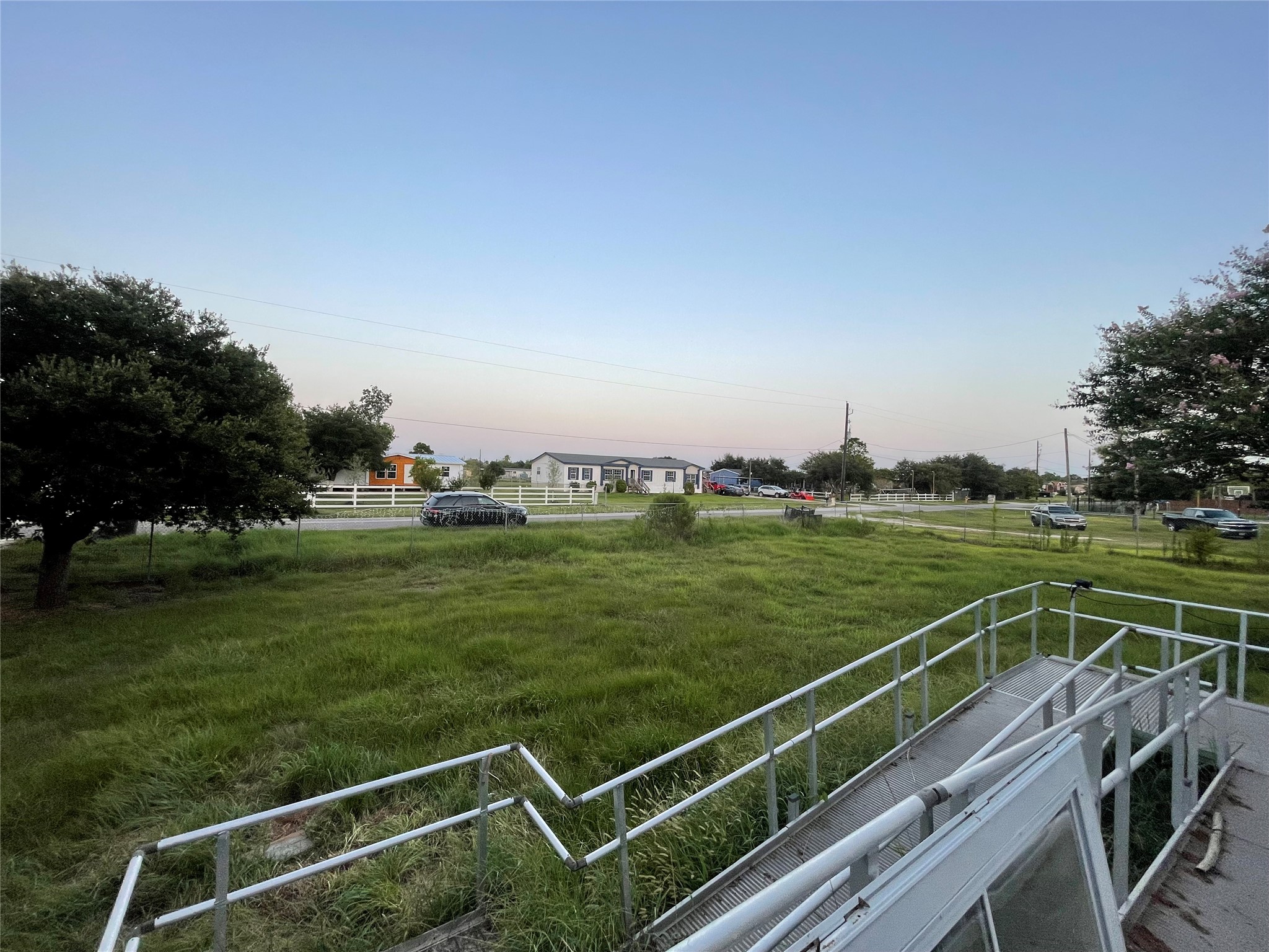 6710 Trail Loop W Property Photo 3