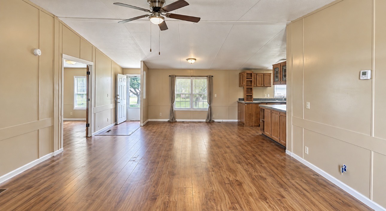 6710 Trail Loop W Property Photo 4