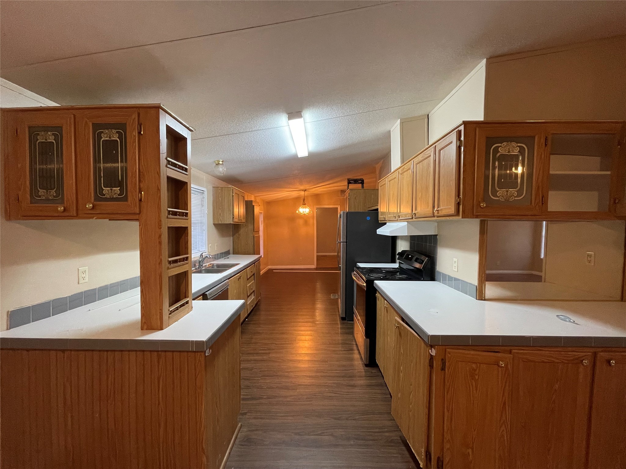 6710 Trail Loop W Property Photo 8
