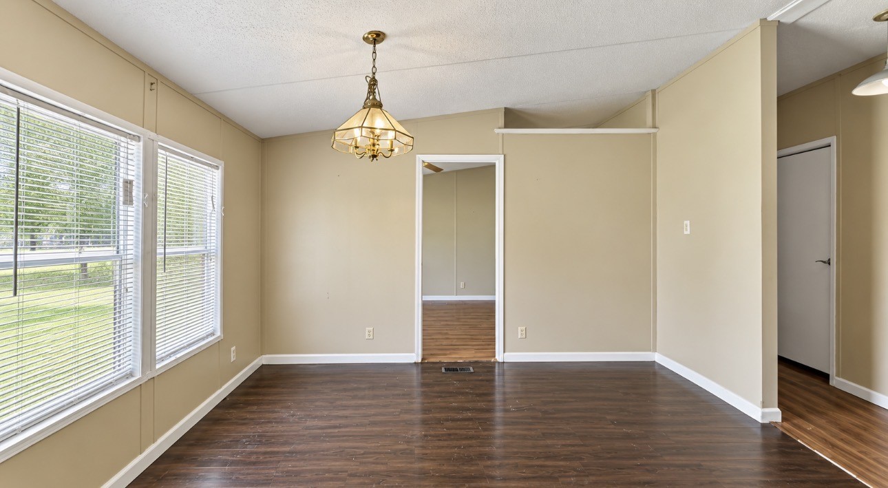 6710 Trail Loop W Property Photo 8