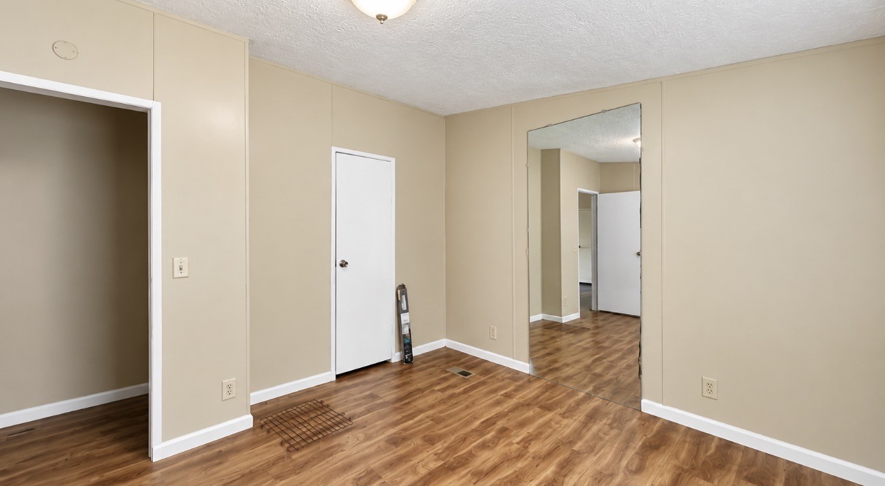 6710 Trail Loop W Property Photo 13