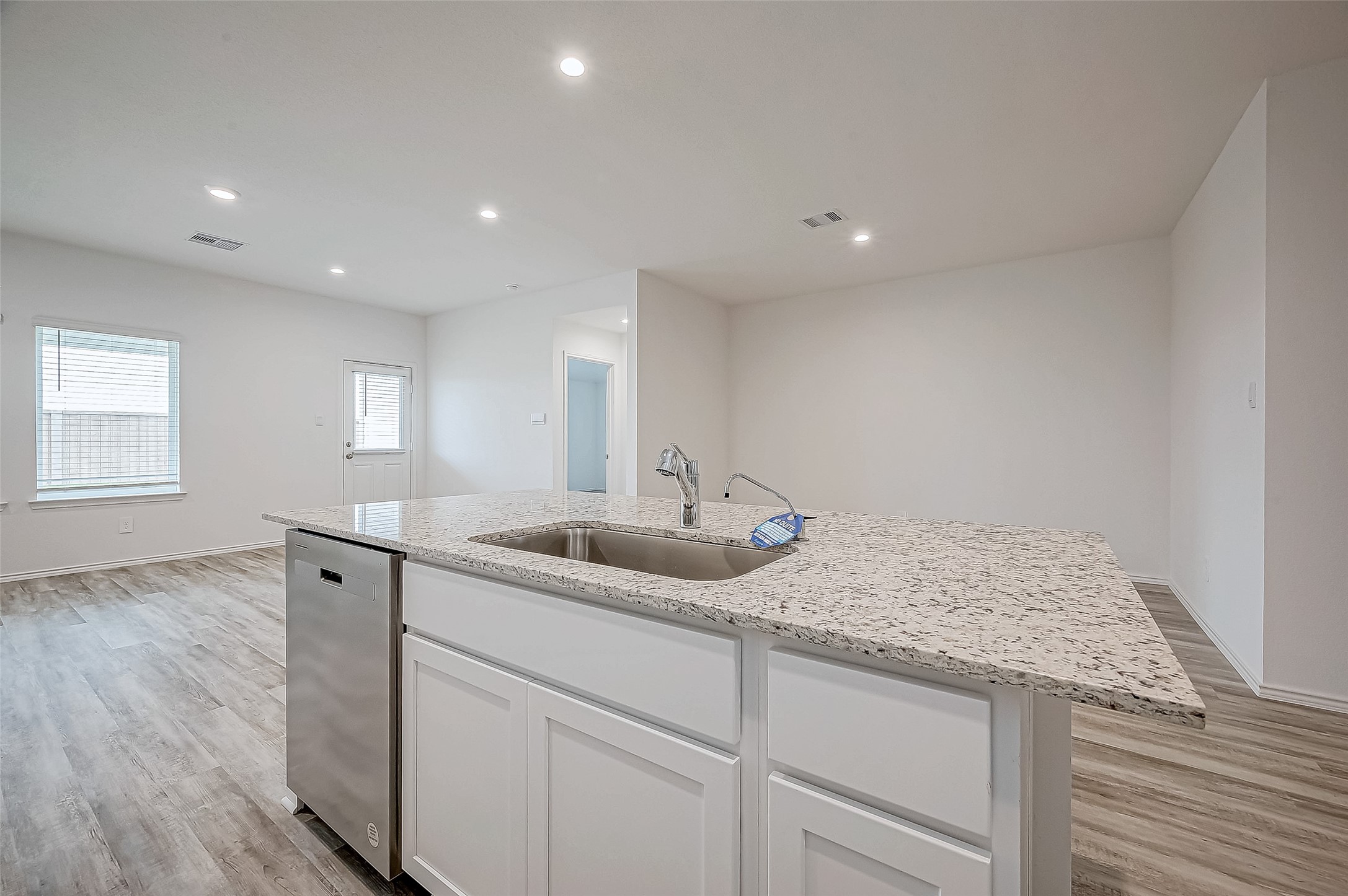 5034 Balcolm Drive Property Photo 19