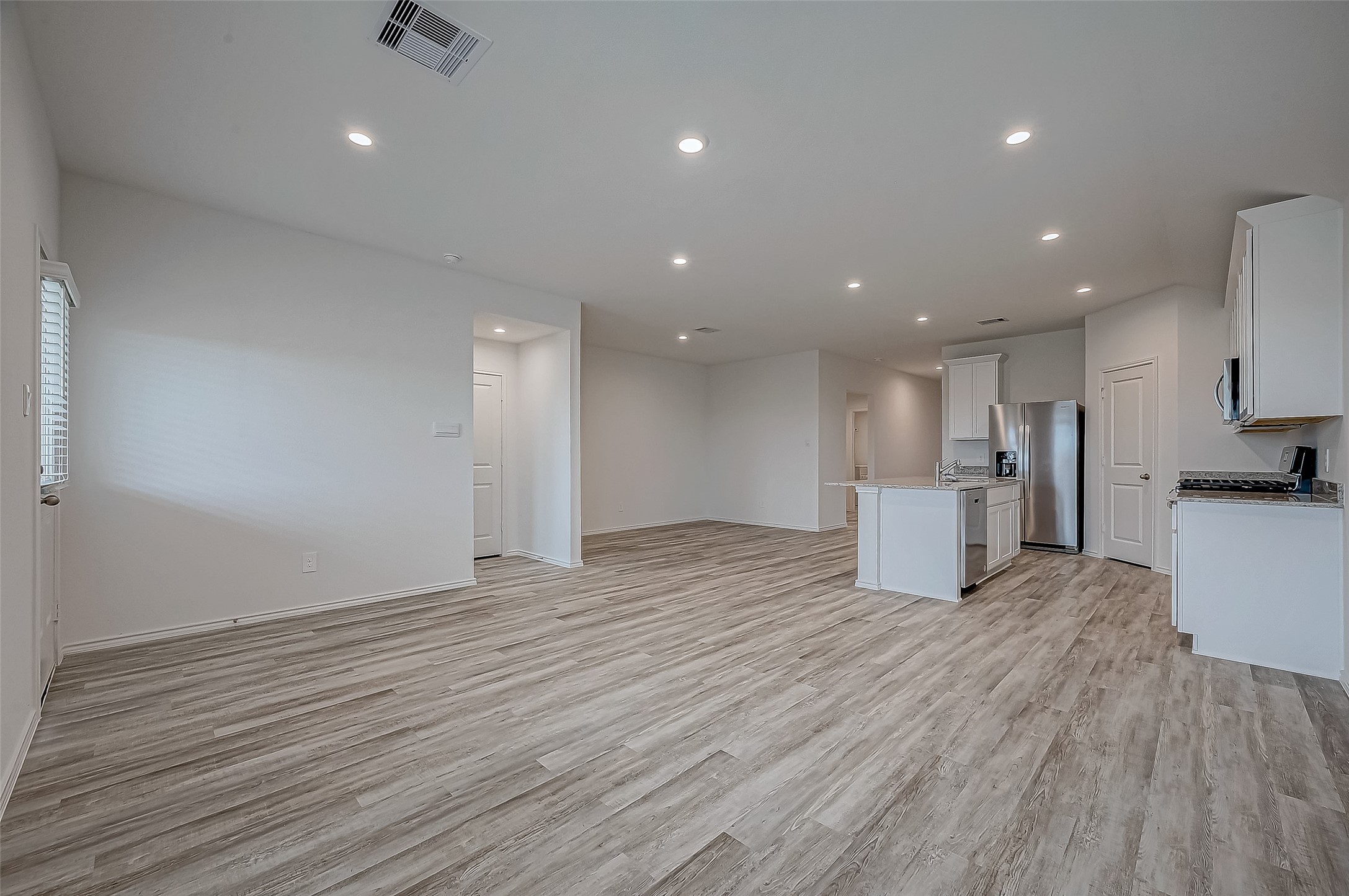 5034 Balcolm Drive Property Photo 21