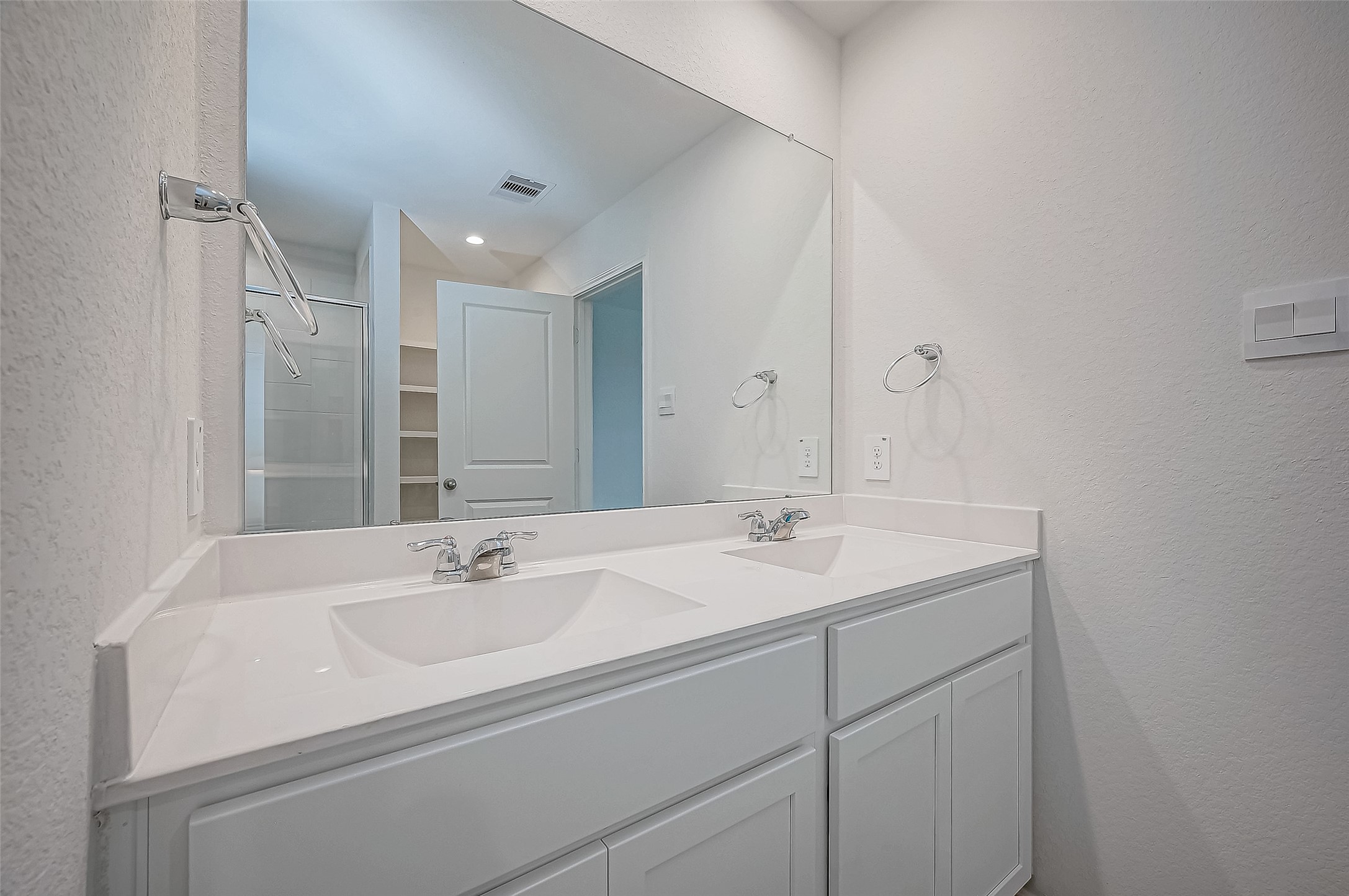 5034 Balcolm Drive Property Photo 39