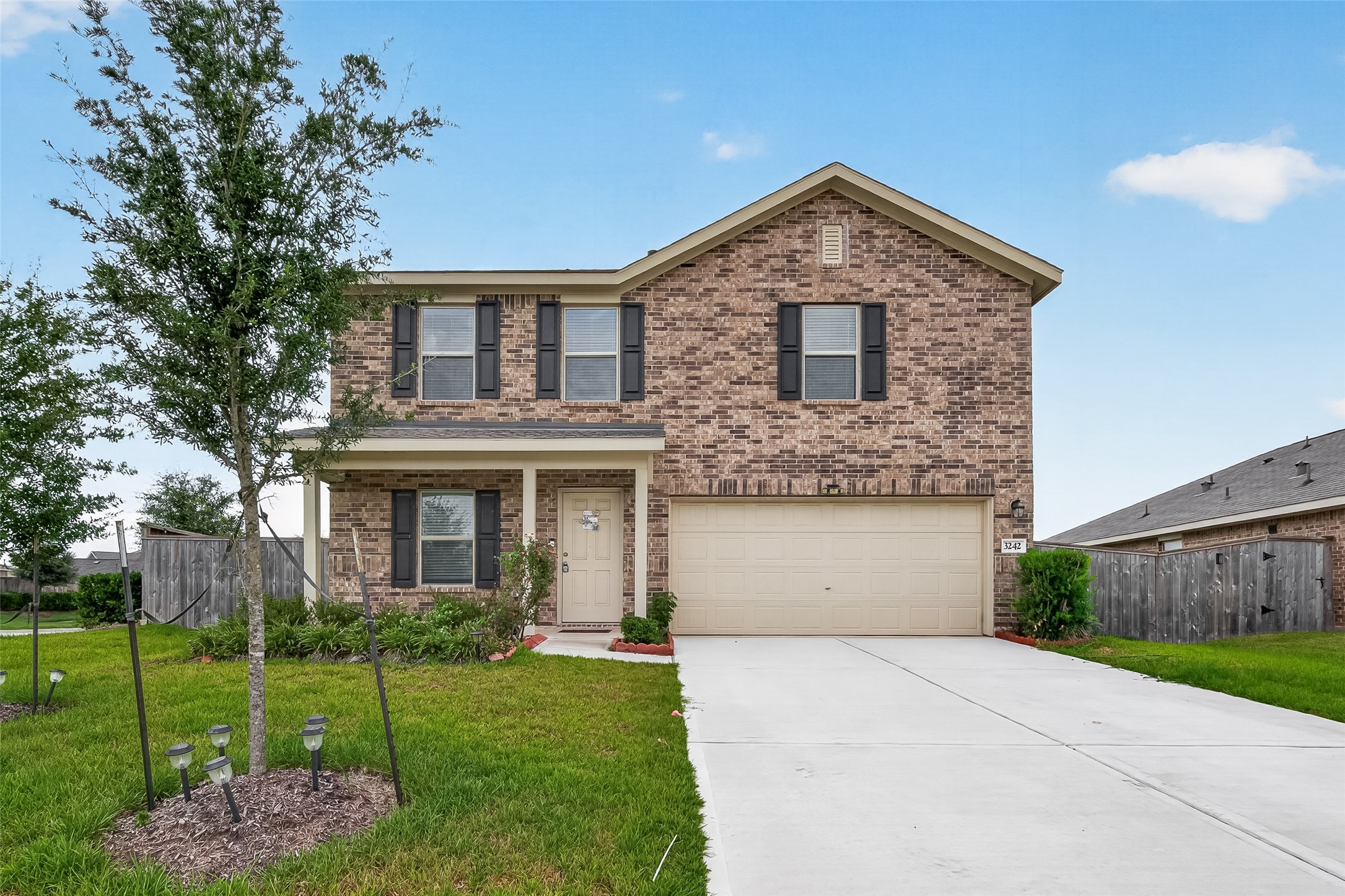 3242 Spanish Oak Lane Property Photo 1