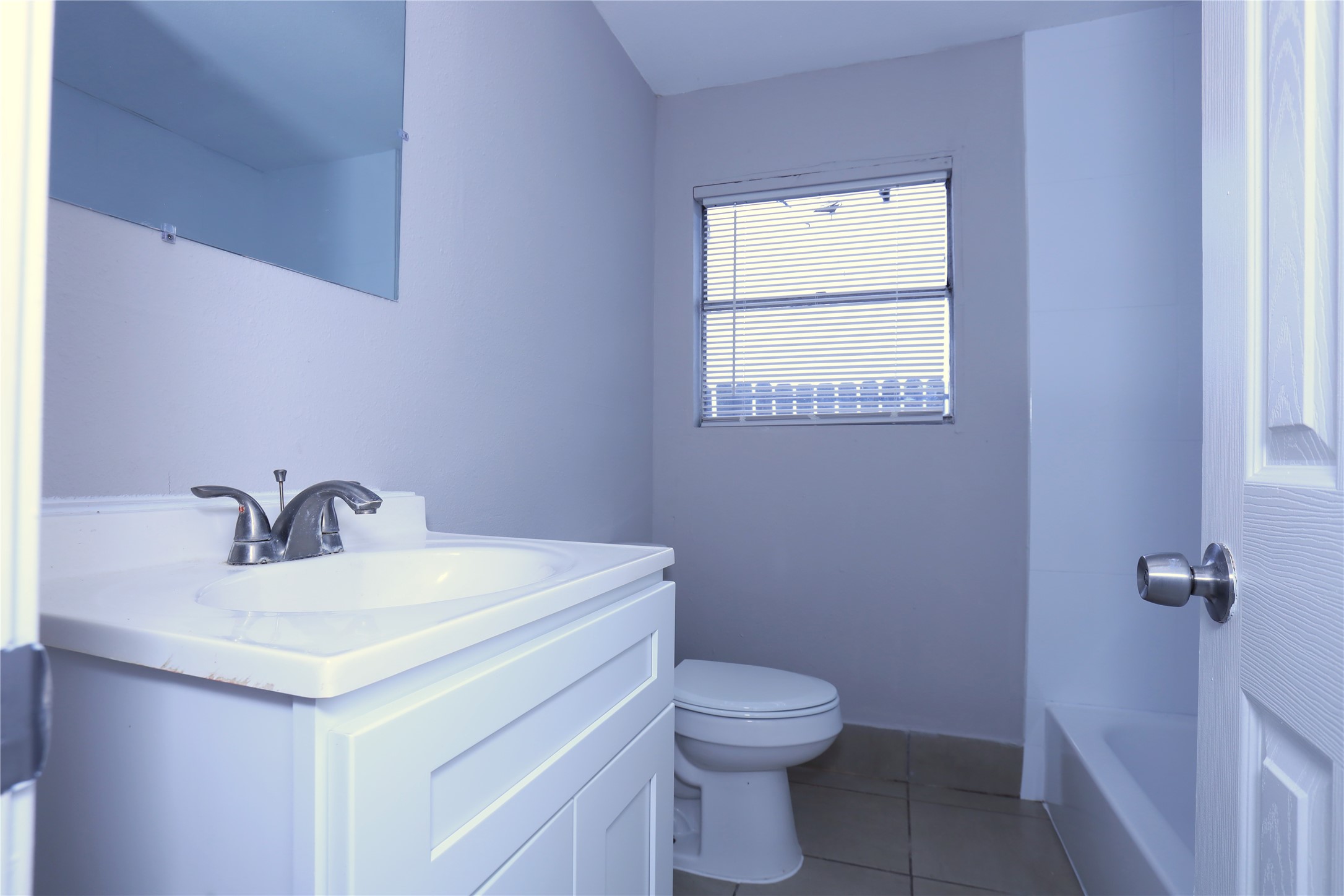123 W 6th Street 2 Property Photo 7