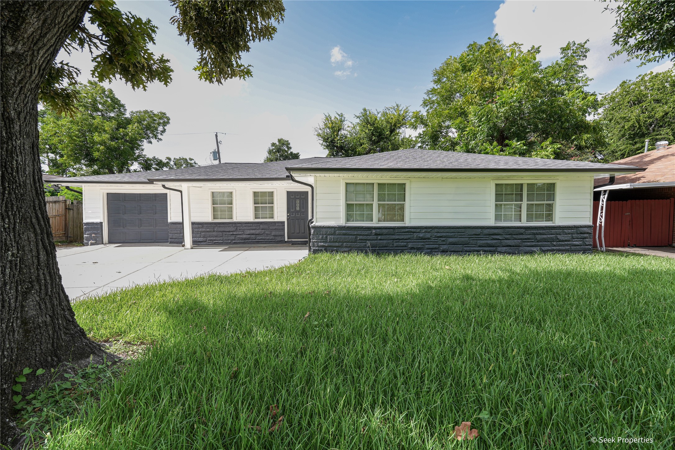 7942 Hammerly Boulevard Property Photo 1