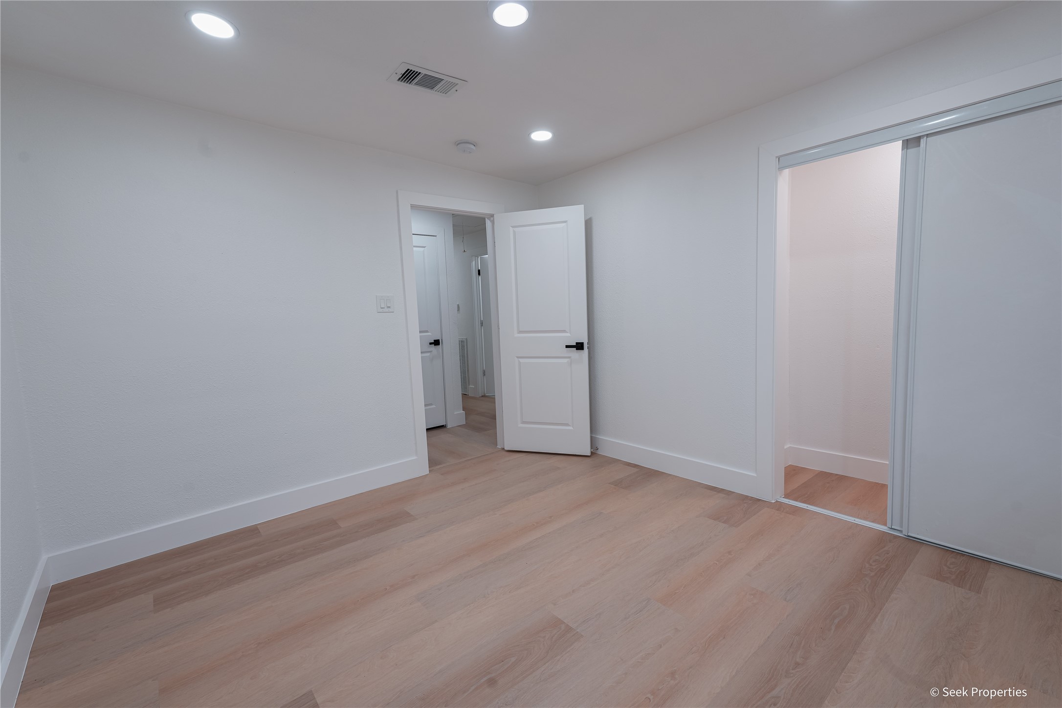 7942 Hammerly Boulevard Property Photo 10