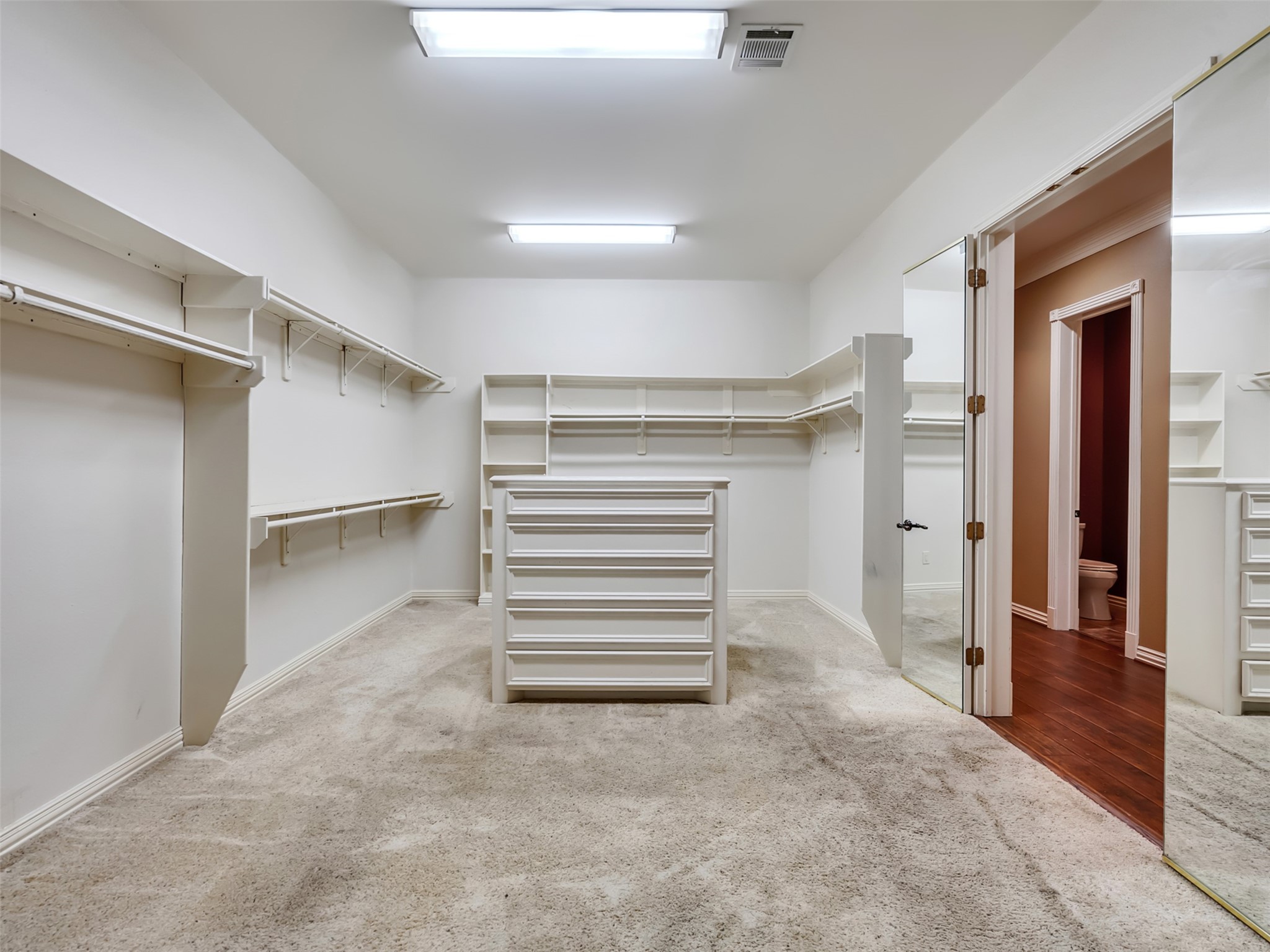 8607 Thornberry Hollow Court Property Photo 18