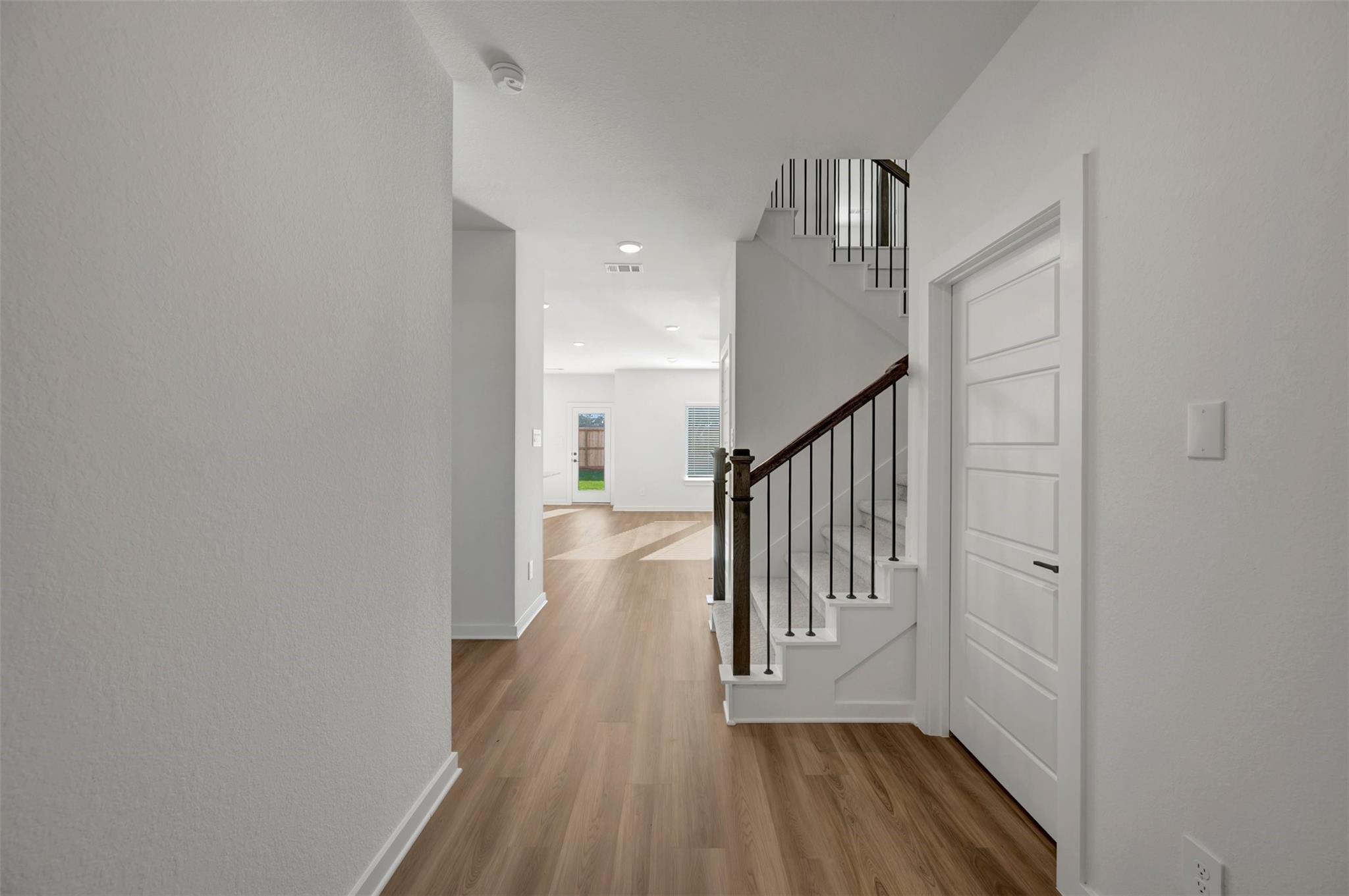 536 Bluebell Maiden Court, Magnolia Tx 77354 Property Photo 7