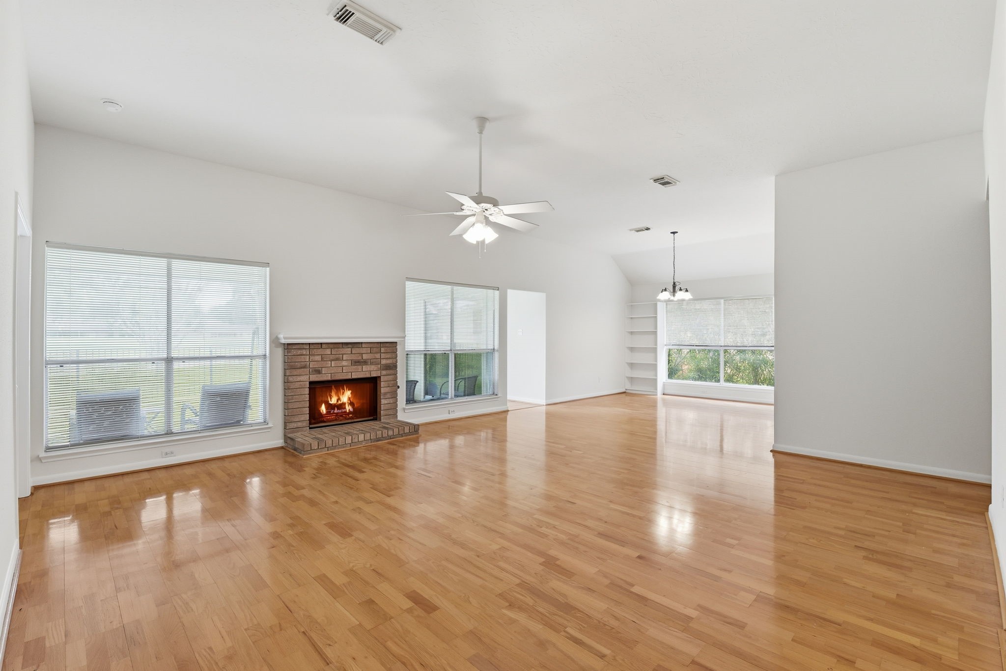 2739 S Peach Hollow Circle Property Photo 6