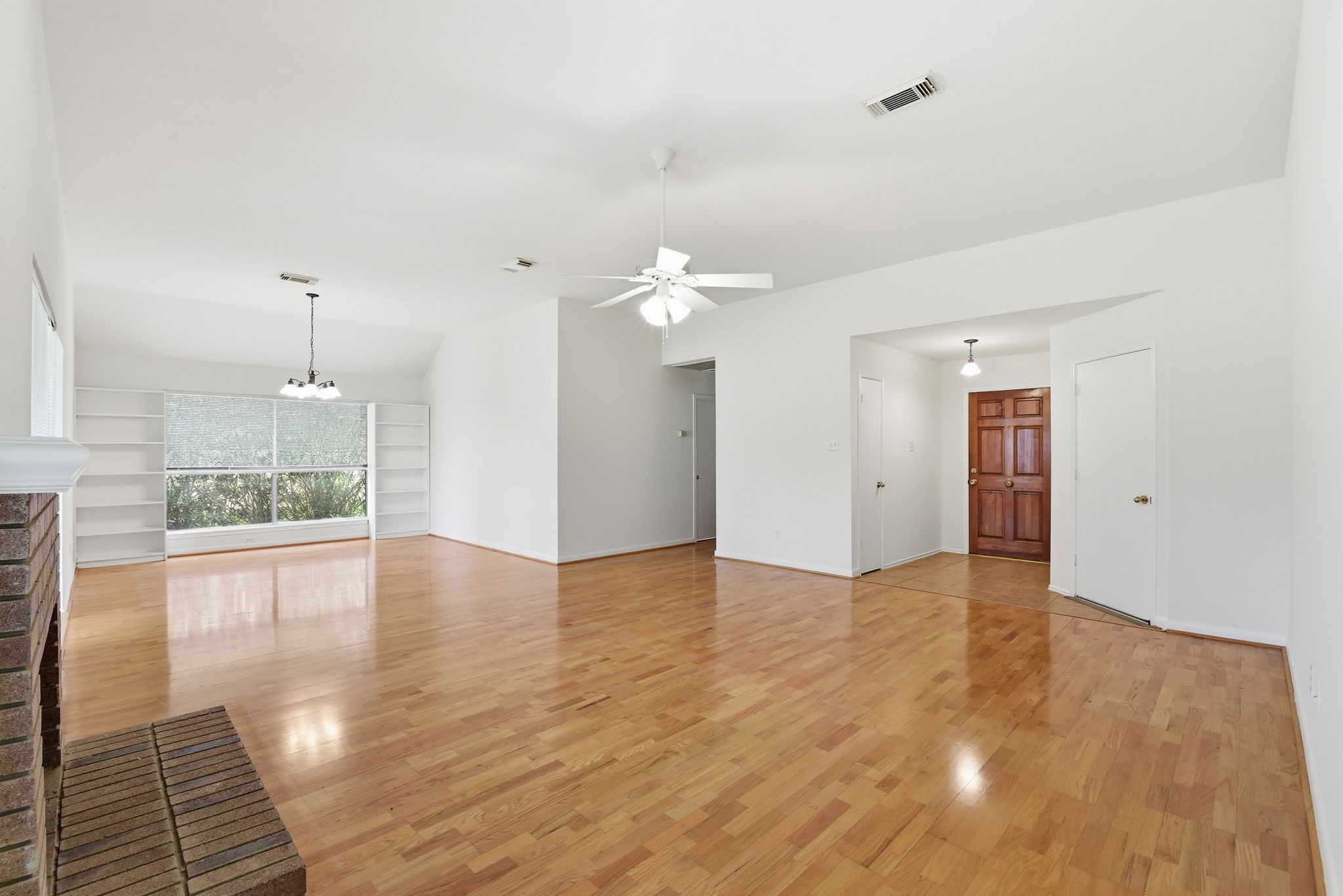 2739 S Peach Hollow Circle Property Photo 8