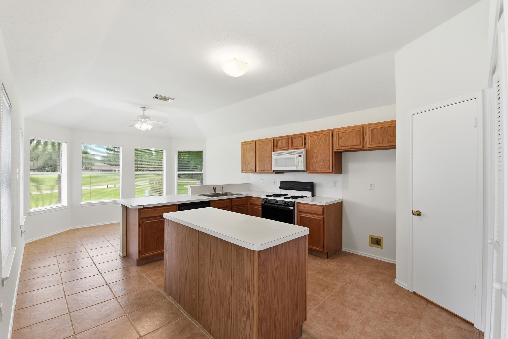 2739 S Peach Hollow Circle Property Photo 15