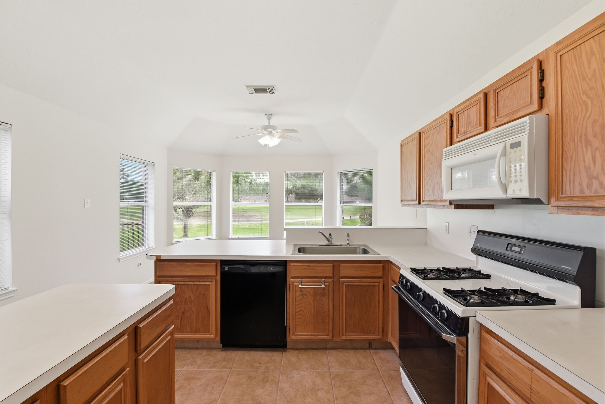 2739 S Peach Hollow Circle Property Photo 18
