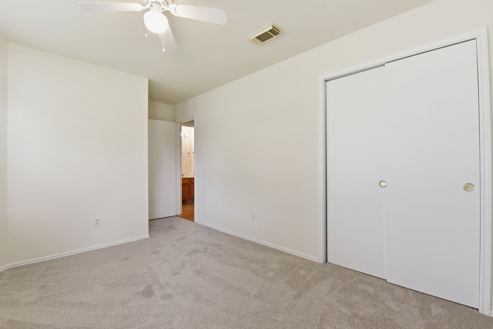 2739 S Peach Hollow Circle Property Photo 33