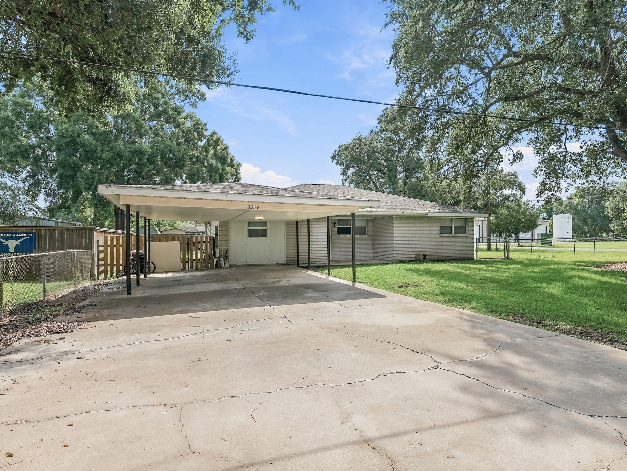 15589 San Jacinto Street Property Photo 2