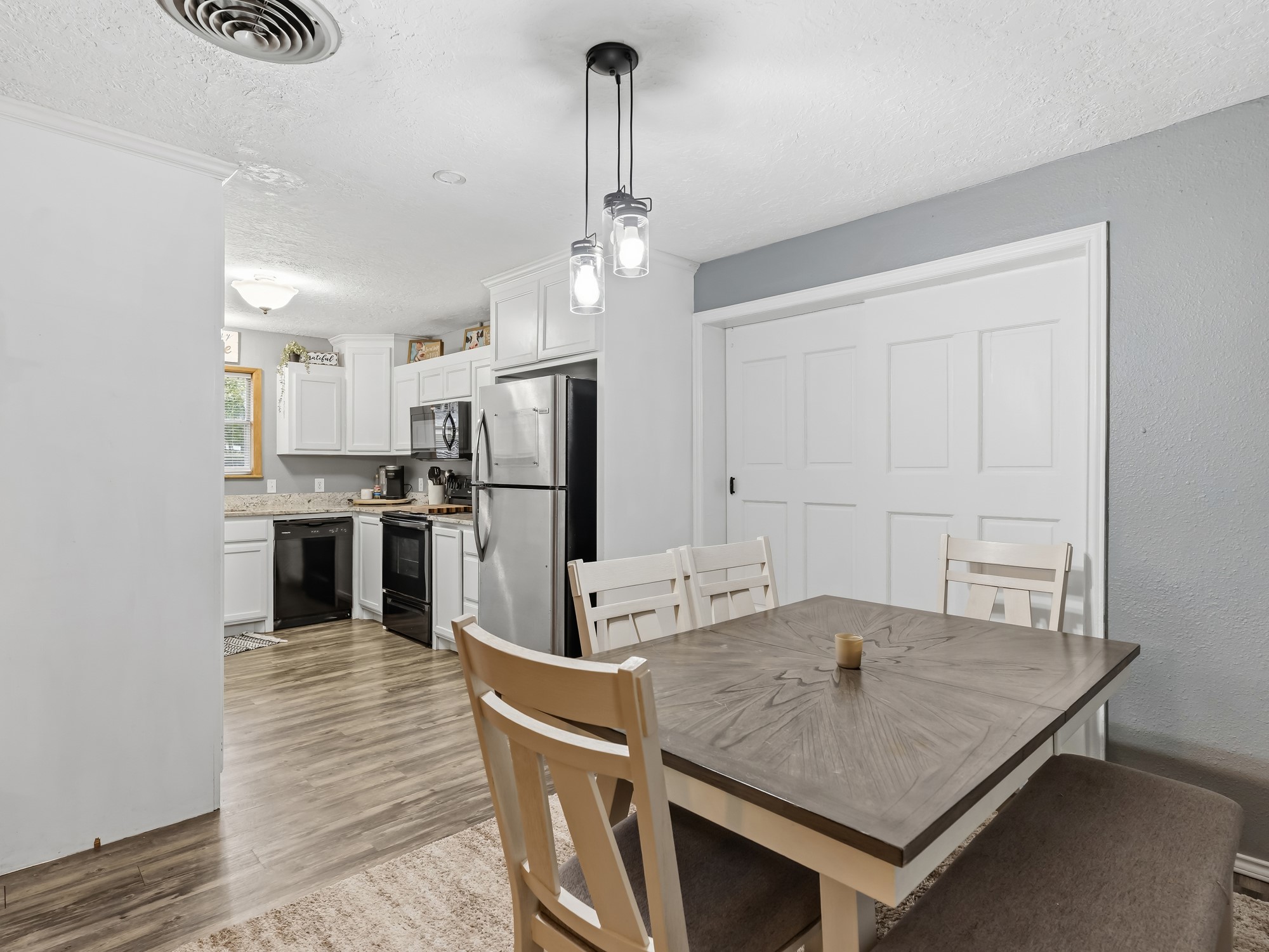 15589 San Jacinto Street Property Photo 10