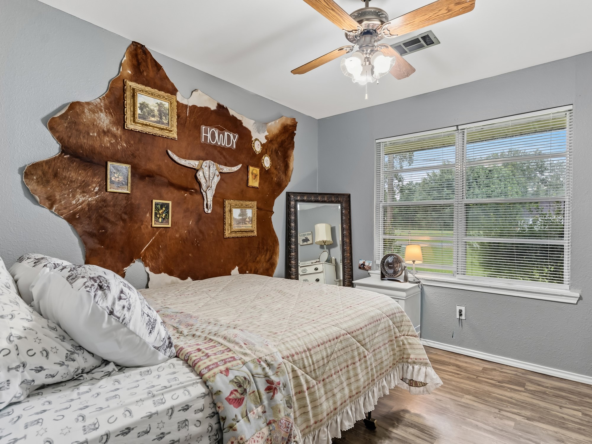 15589 San Jacinto Street Property Photo 17