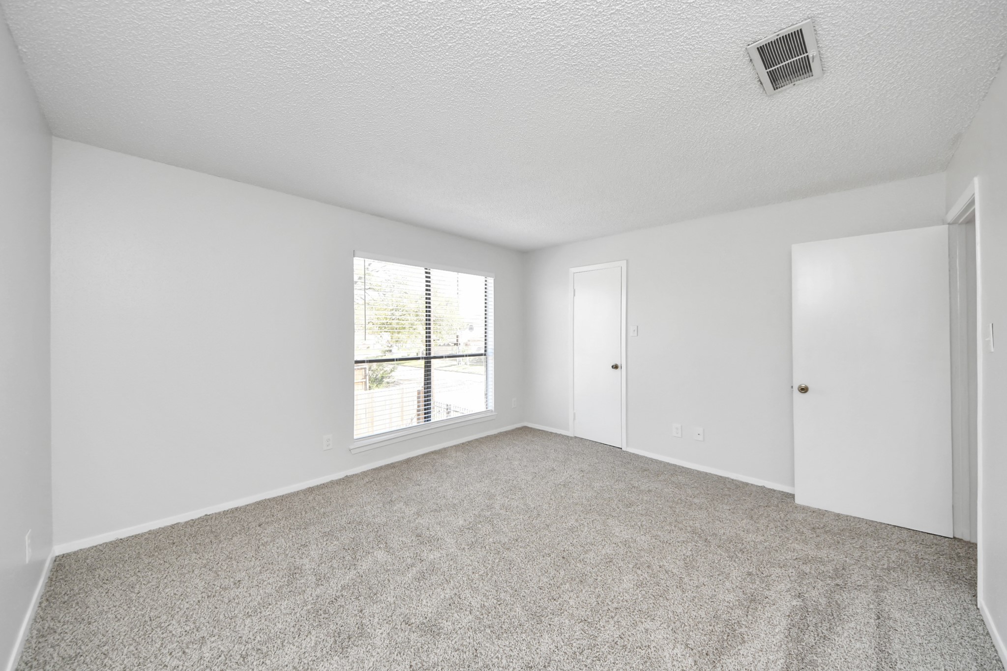 3750 Tanglewilde Street A7 Property Photo 27