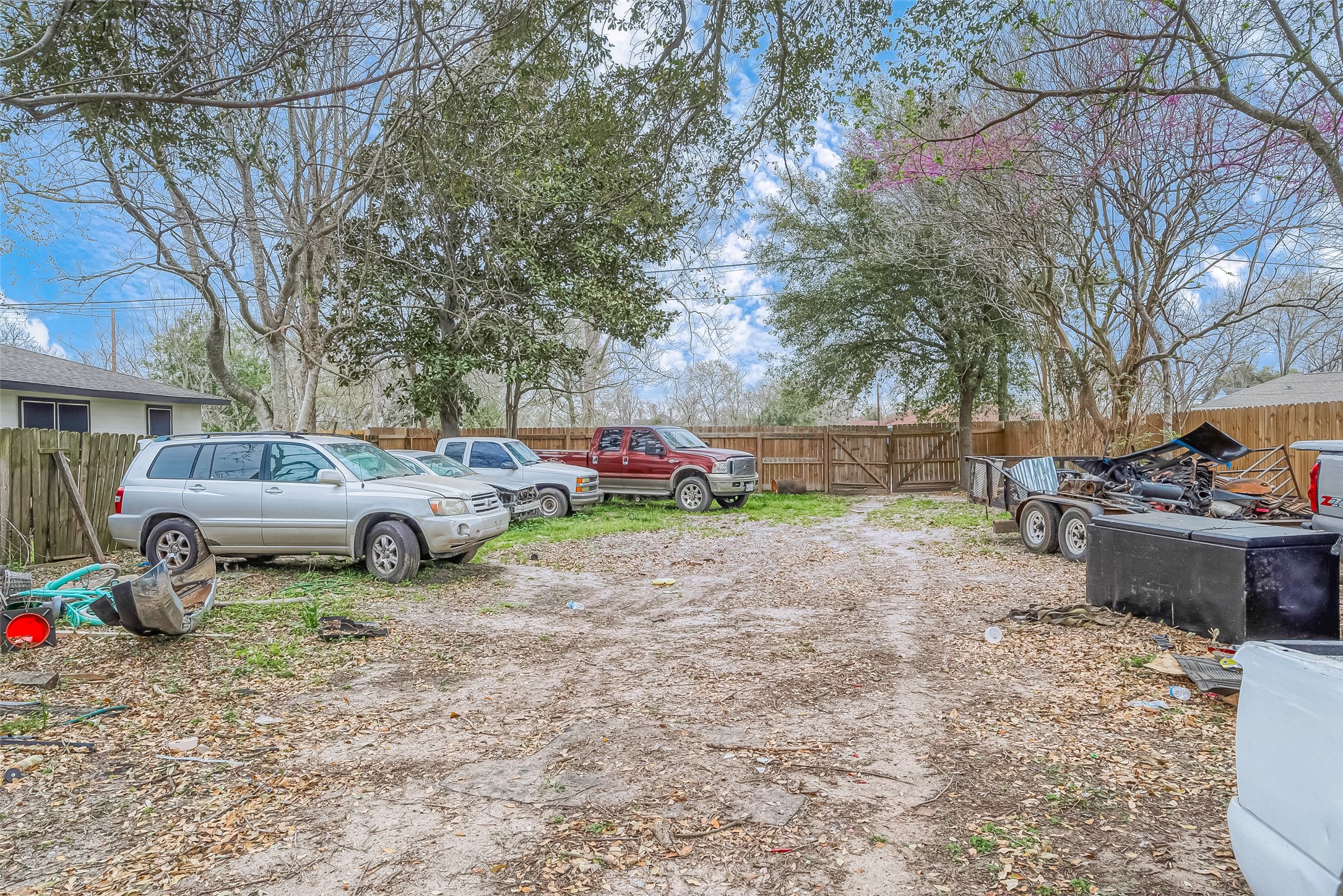 5206 Denmark Street Property Photo 3