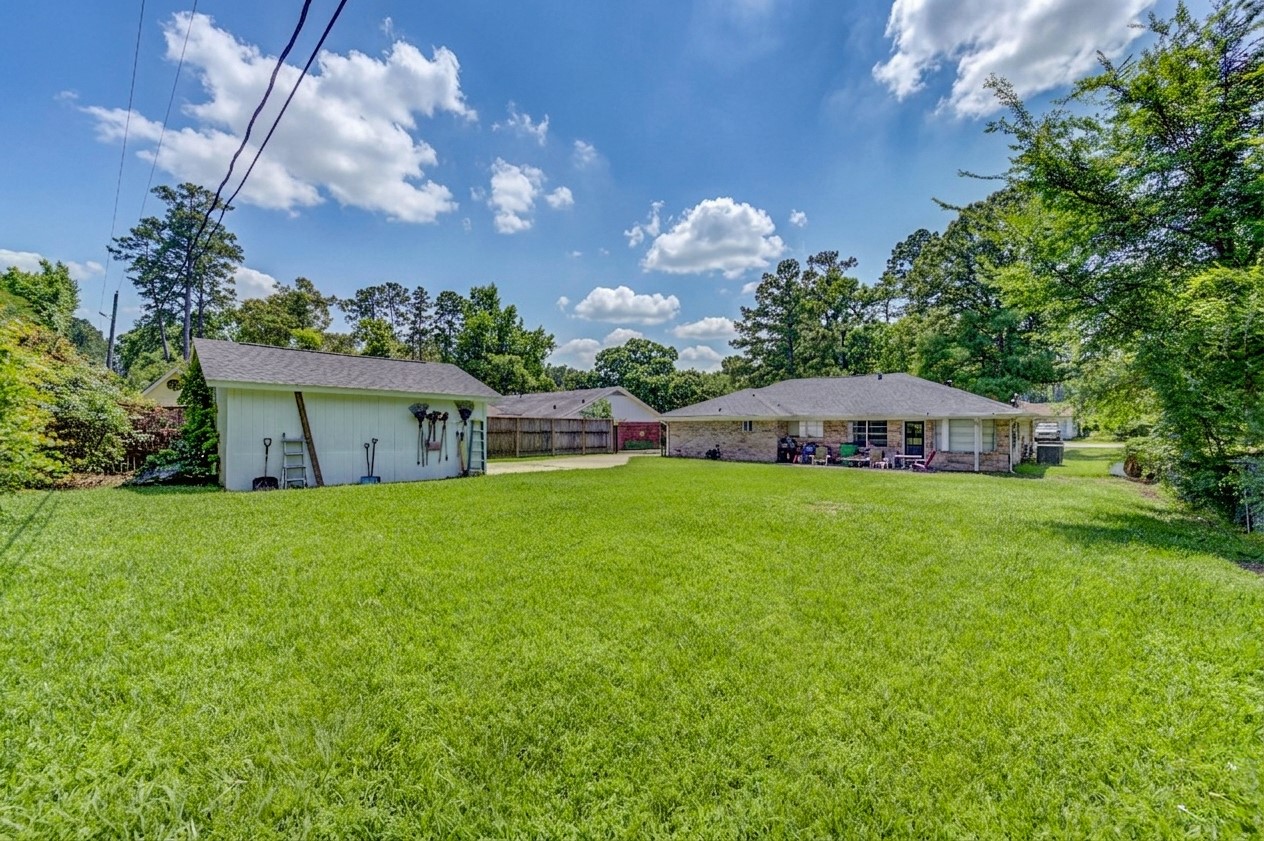24522 Glen Loch Drive Property Photo 6