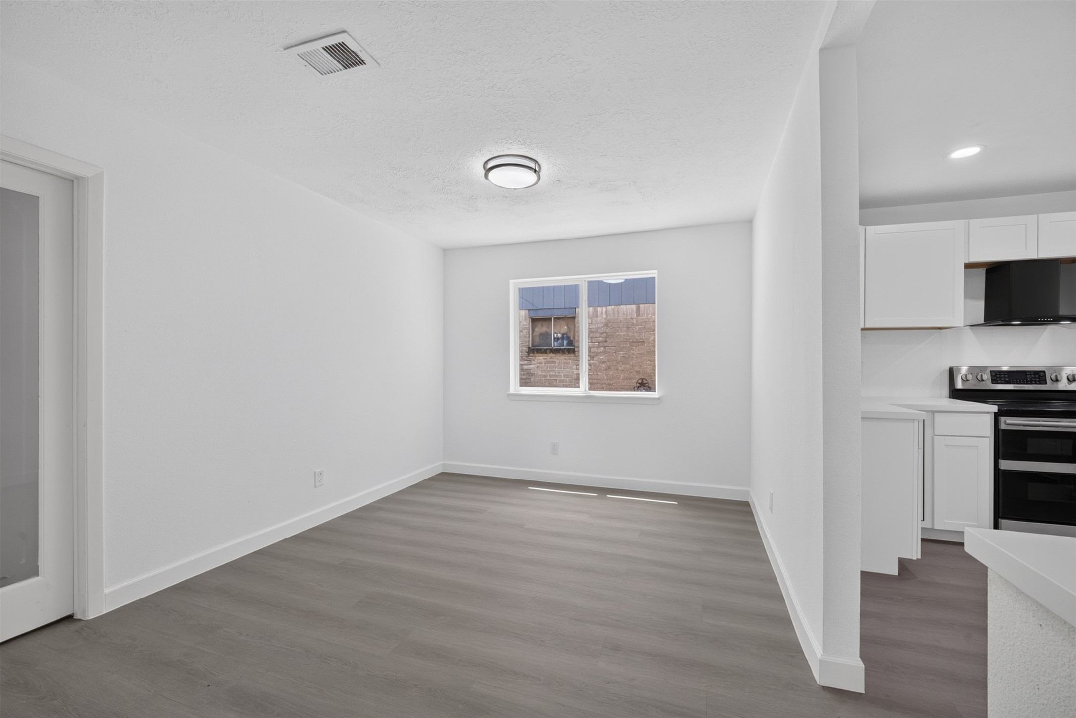4247 Rosegate Drive Property Photo 16