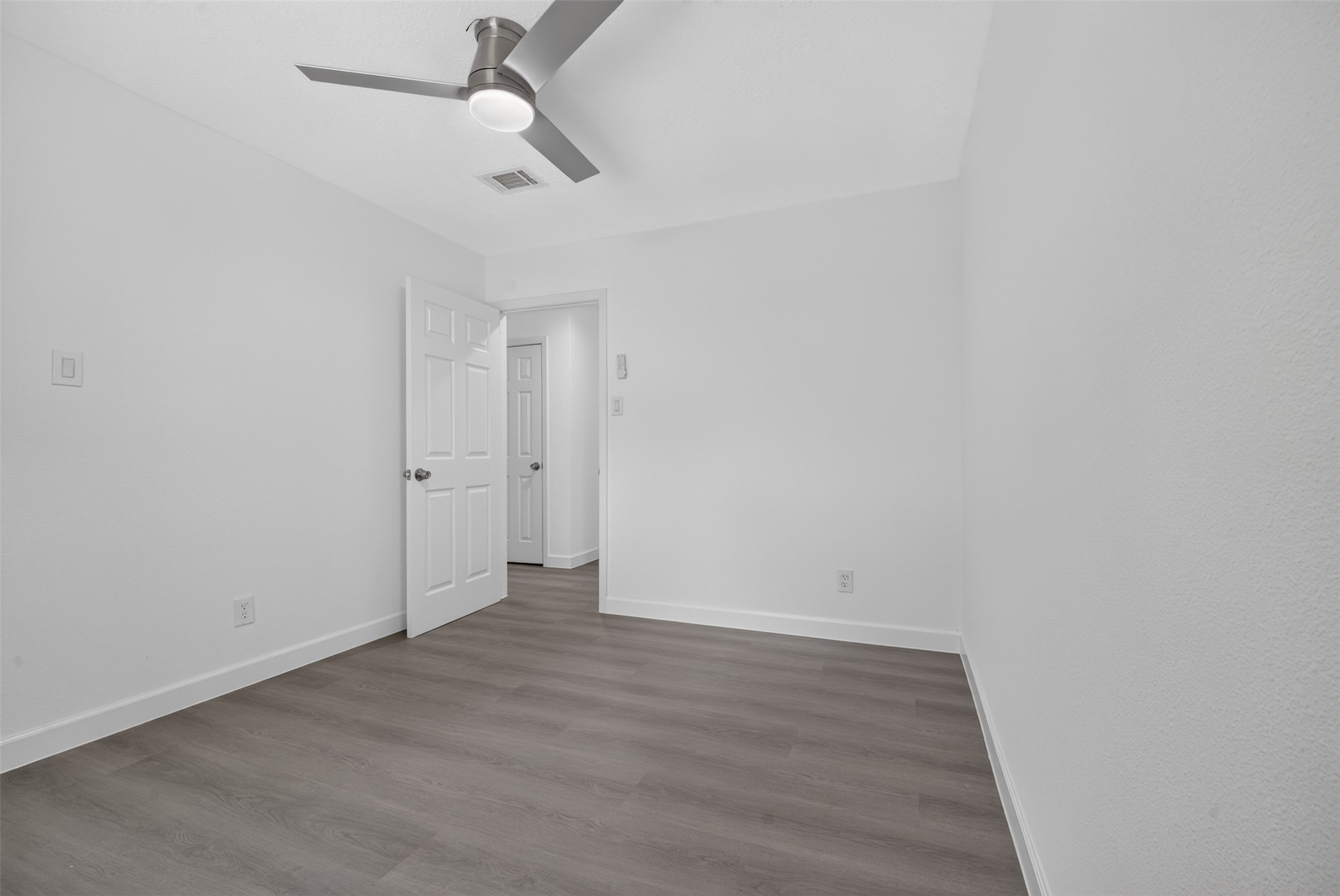 4247 Rosegate Drive Property Photo 23