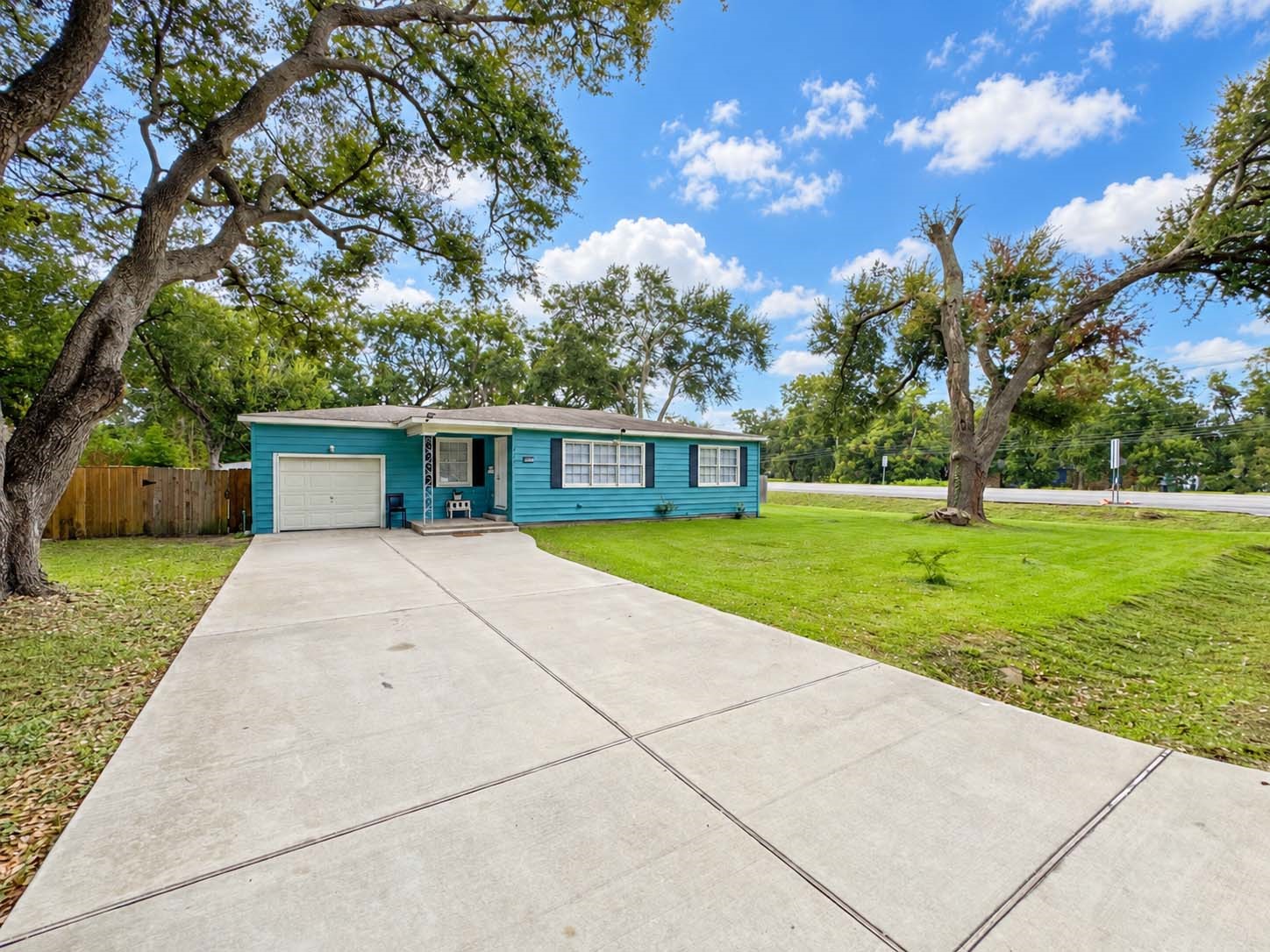 6737 E Bayou Drive Property Photo 1