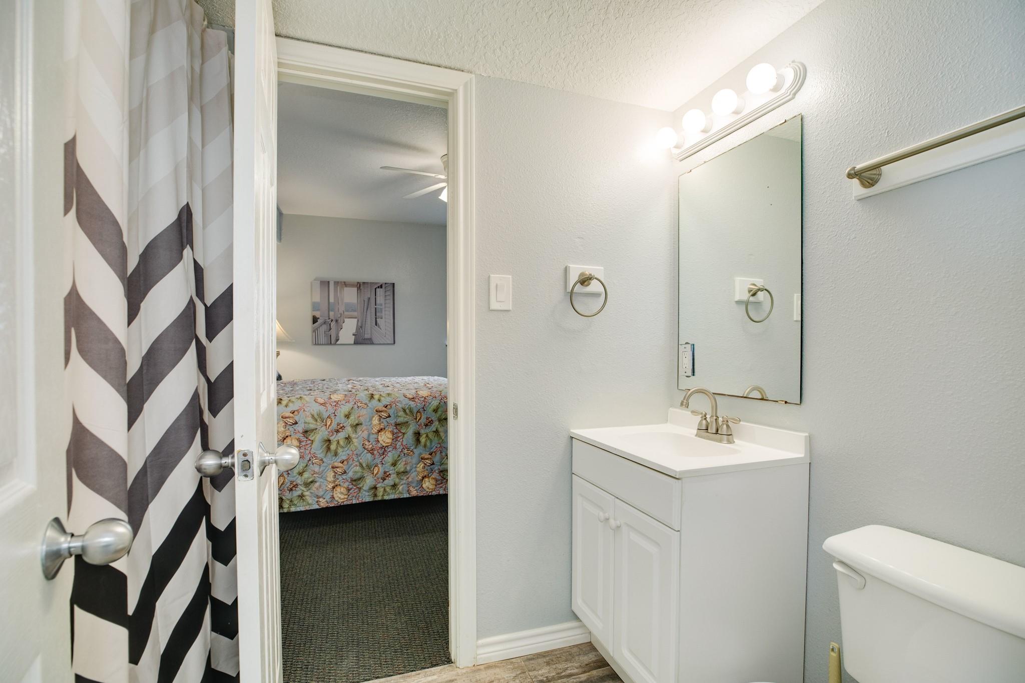 2402 Bluewater Highway, Surfside Beach Tx 77541 Property Photo 16