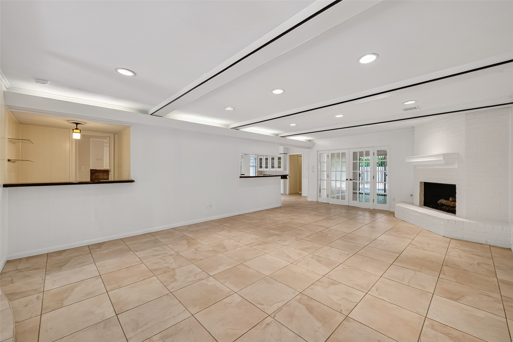6222 Creekbend Drive Property Photo 11