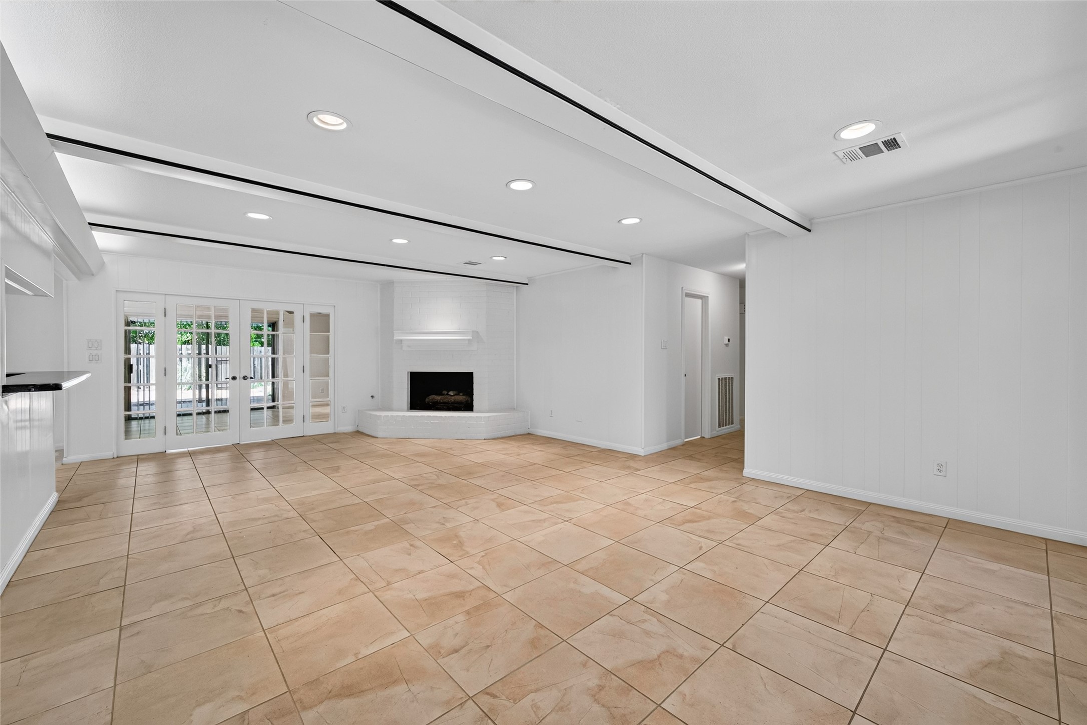 6222 Creekbend Drive Property Photo 12