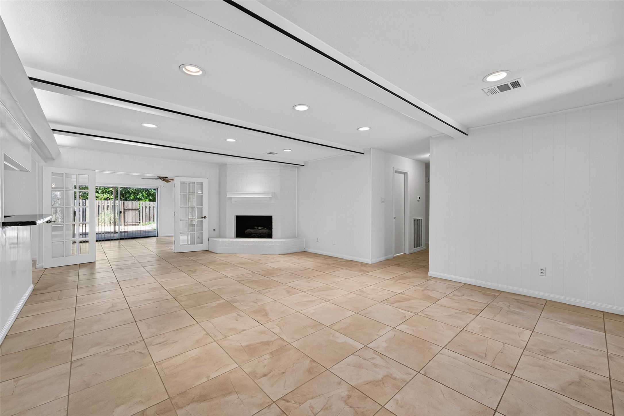 6222 Creekbend Drive Property Photo 17