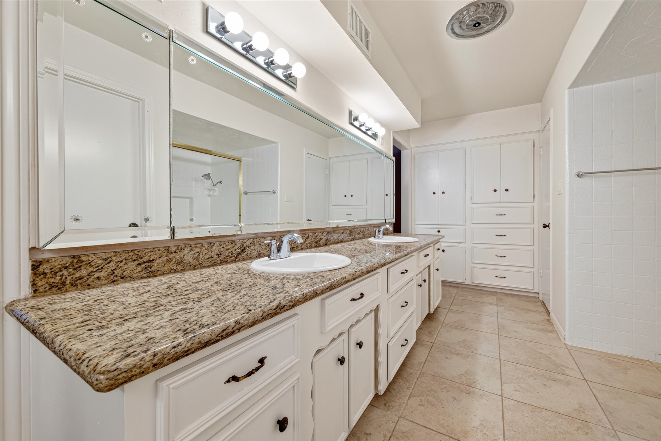 6222 Creekbend Drive Property Photo 30