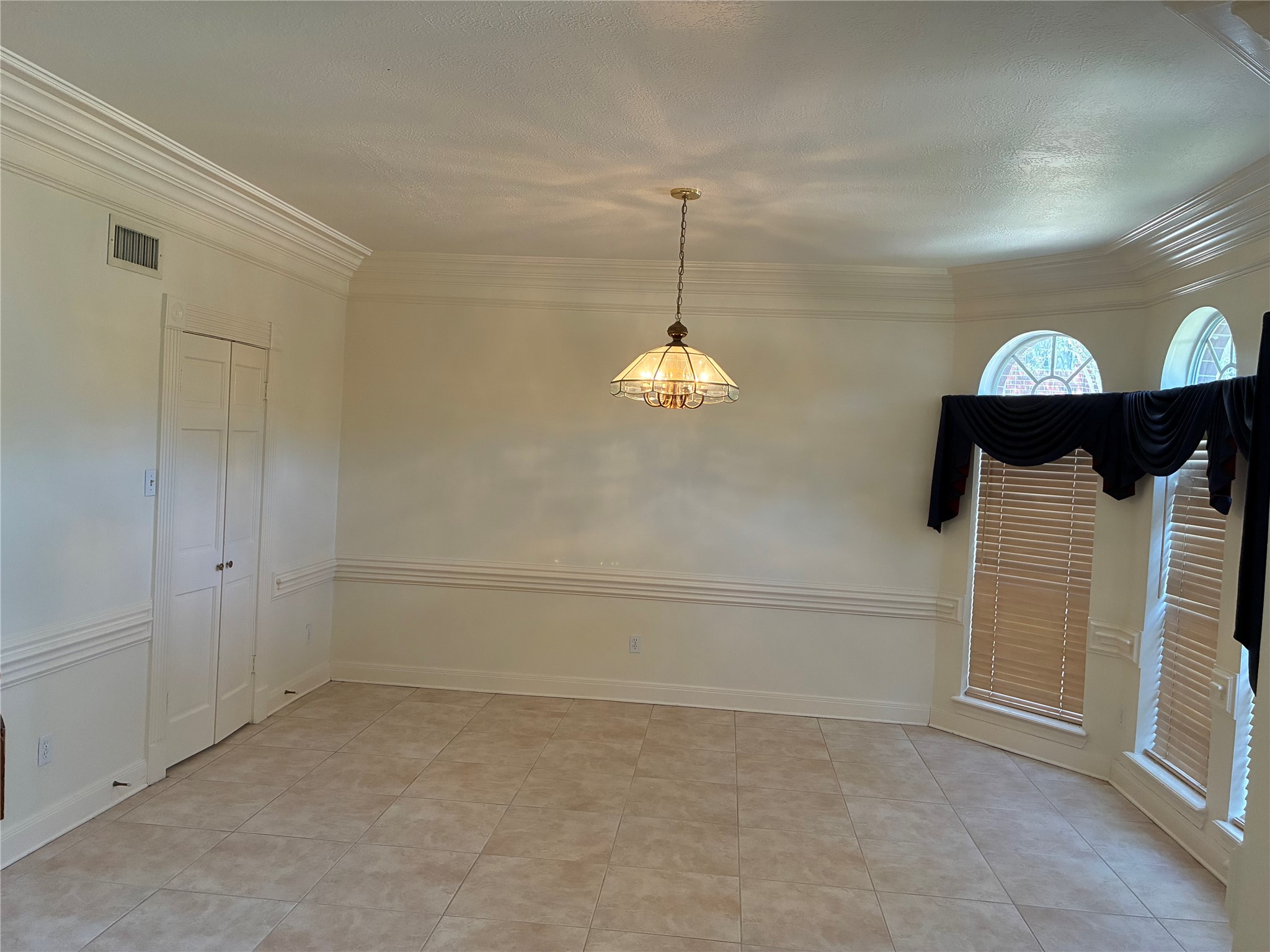 17907 Russwood Court Property Photo 13
