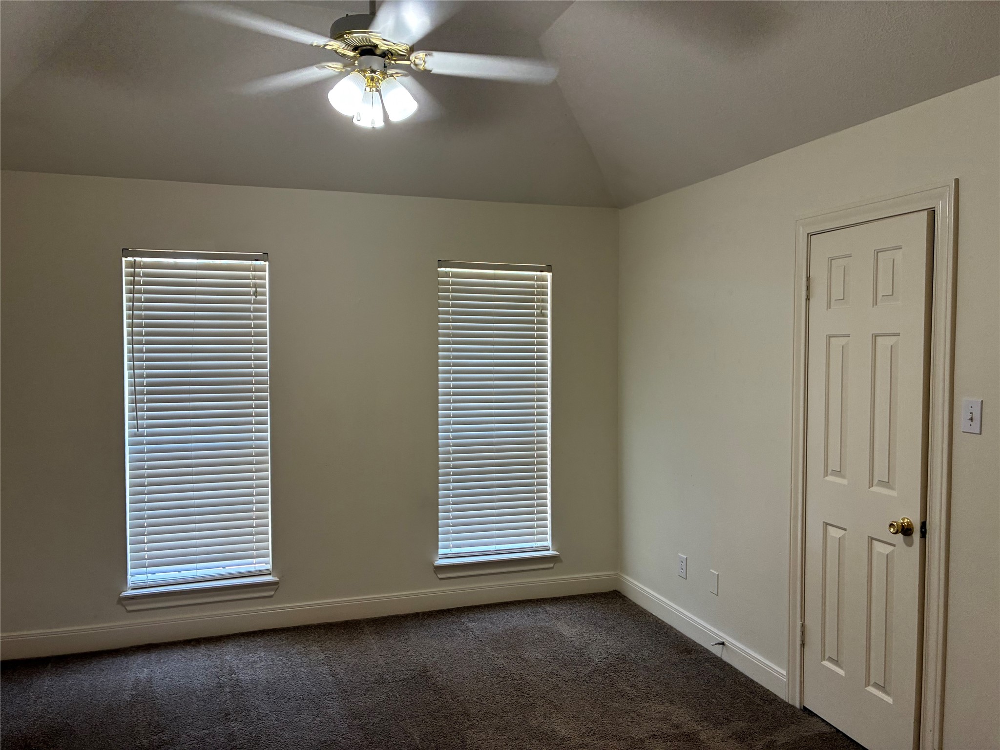 17907 Russwood Court Property Photo 32