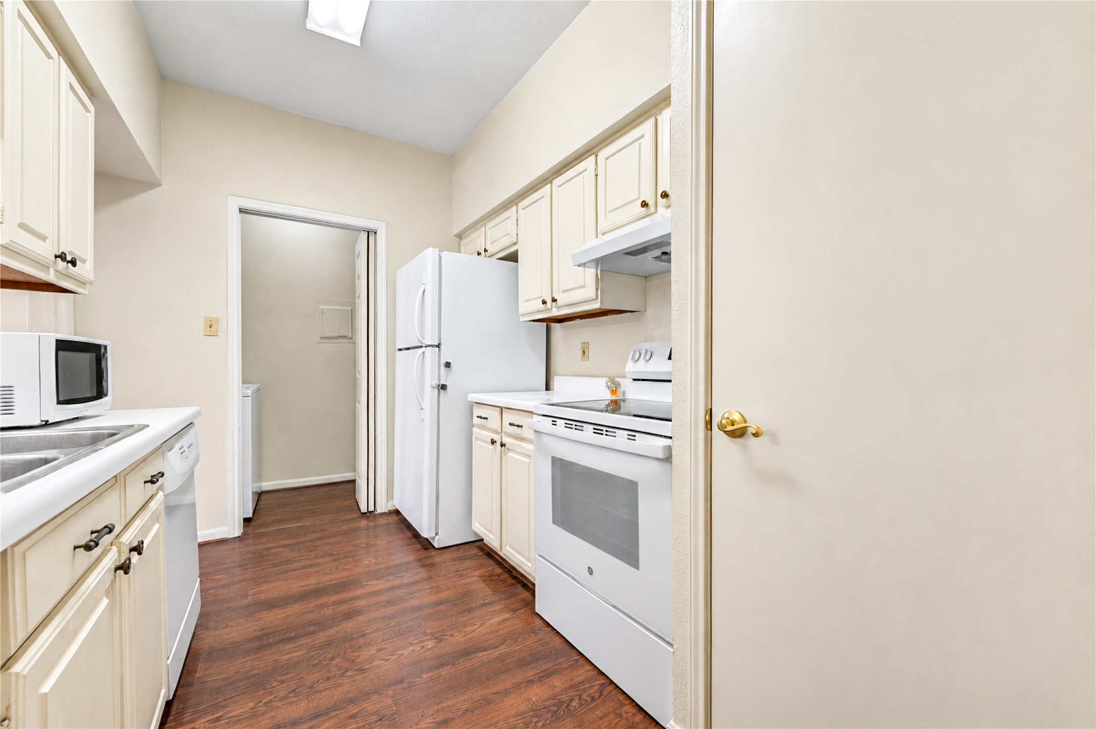 2400 N Braeswood Boulevard 313 Property Photo 6