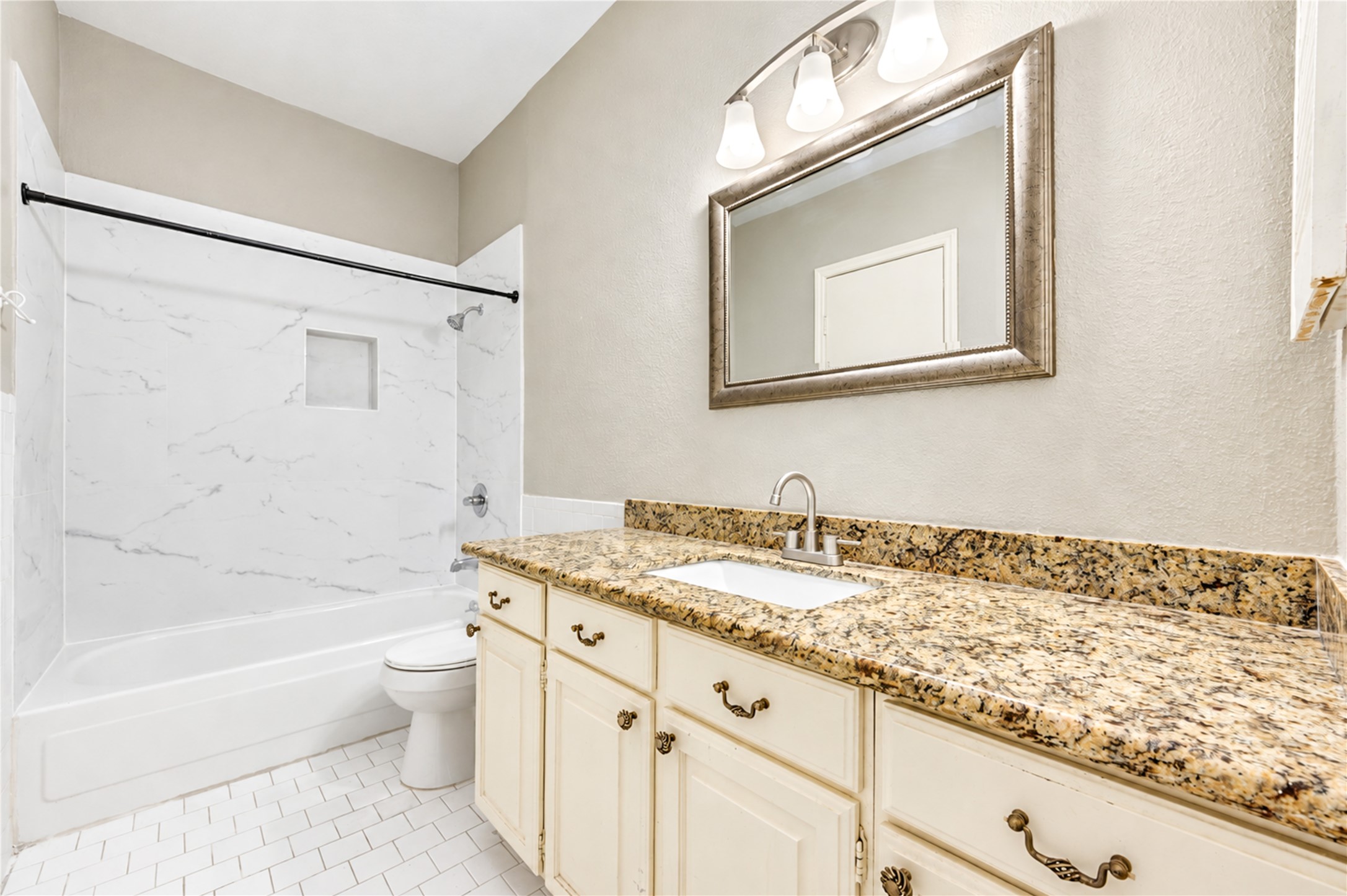 2400 N Braeswood Boulevard 313 Property Photo 23