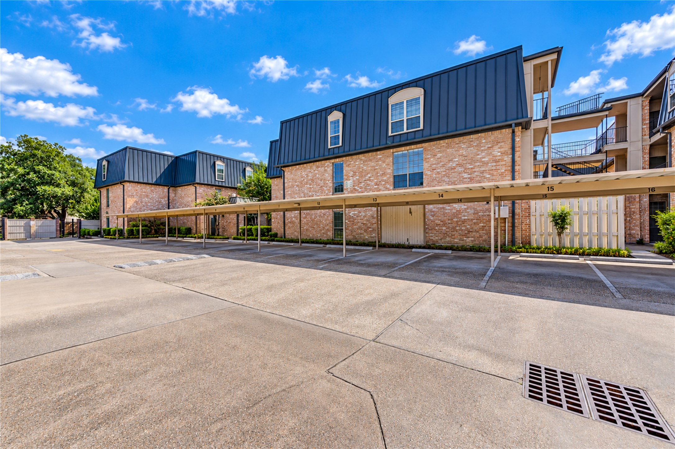 2400 N Braeswood Boulevard 313 Property Photo 48