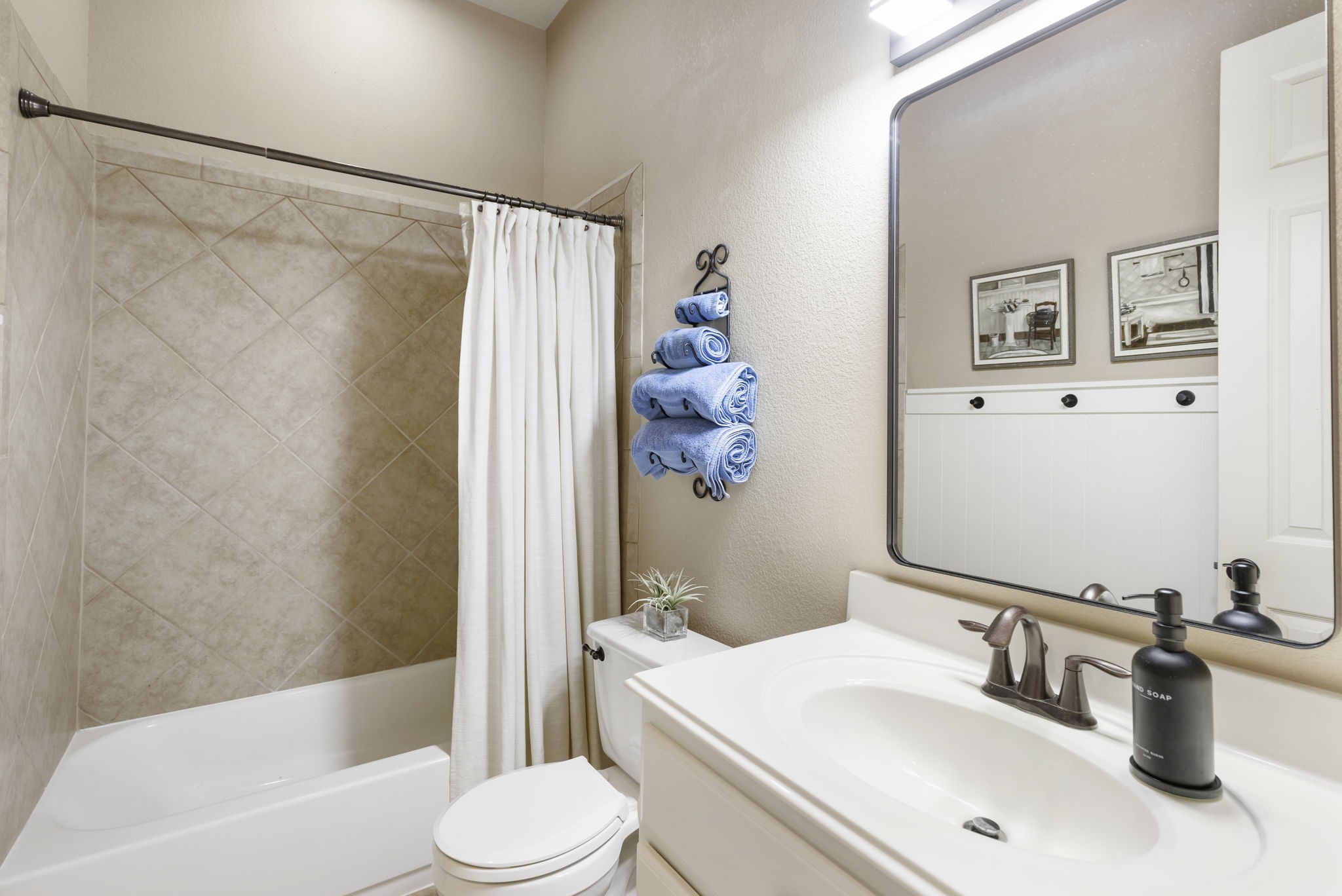 99 N Almondell Circle Property Photo 23