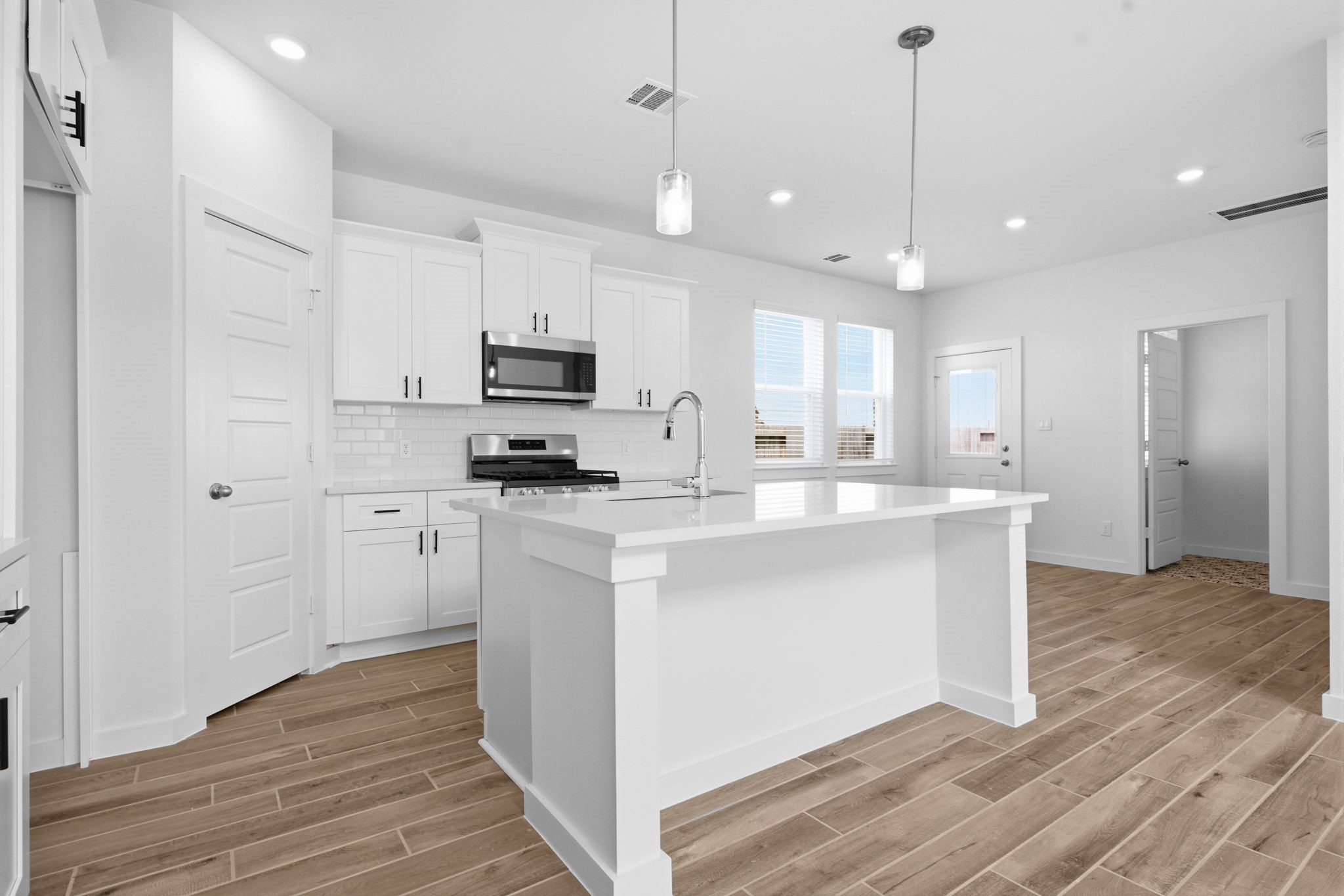 2411 Outpost Canyon Drive Property Photo 12