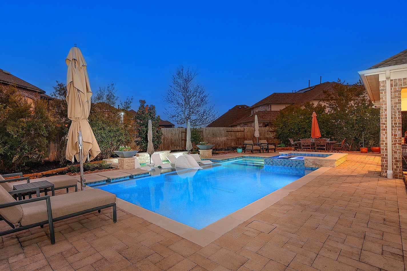 23706 Oakdale Cliff Court Property Photo 24