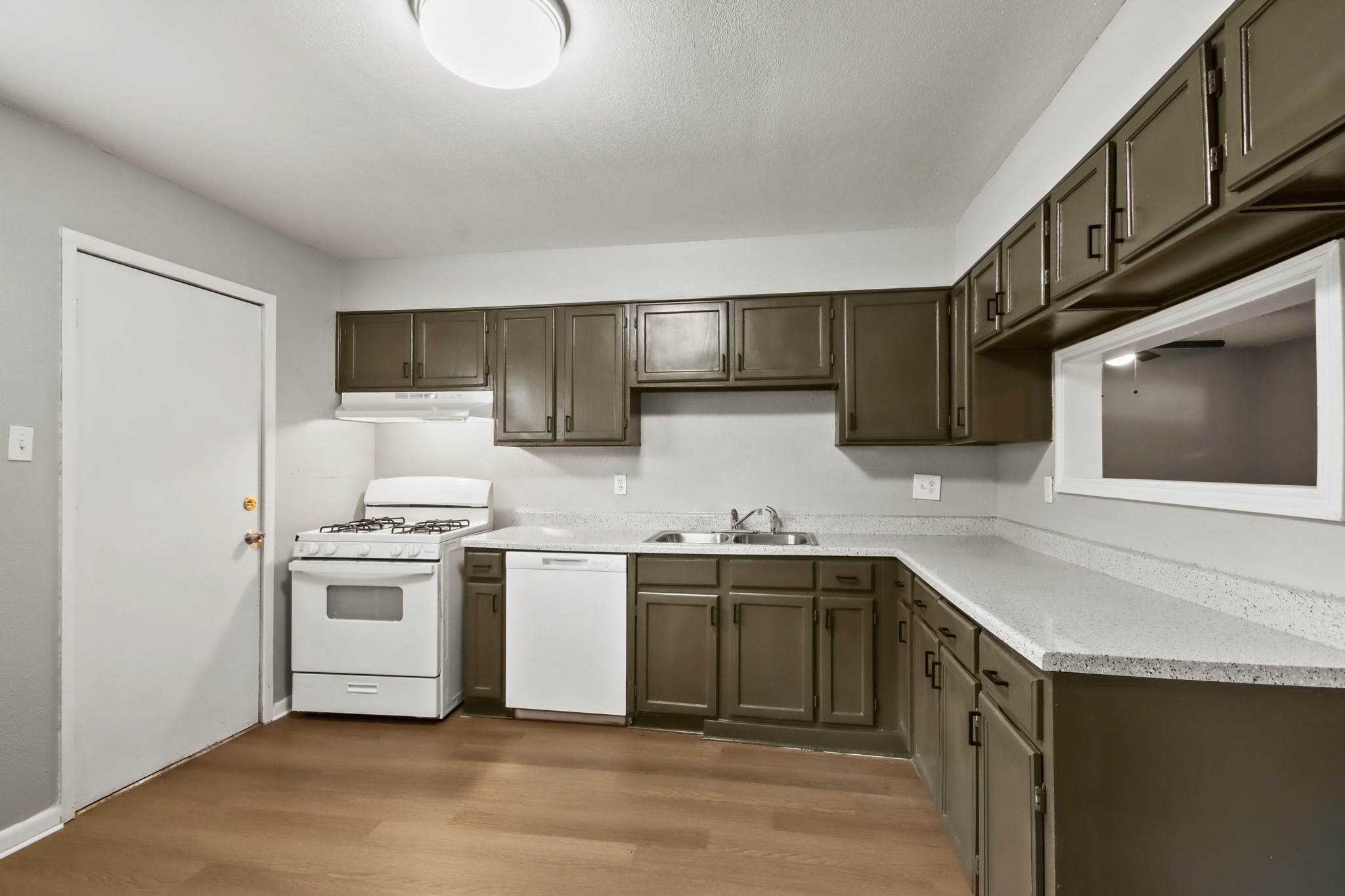 7306 Parker Road Property Photo 6