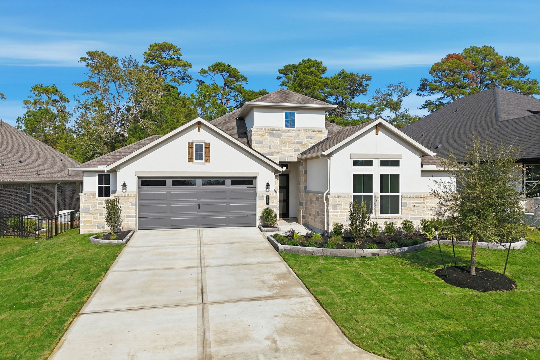 10026 Larkin Cove Property Photo 1