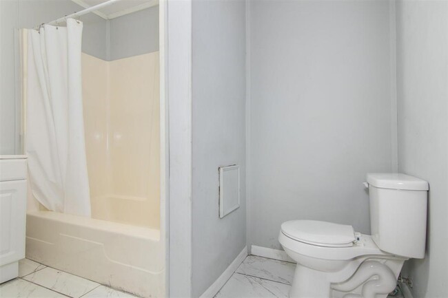 2630 34th Avenue N Property Photo 8