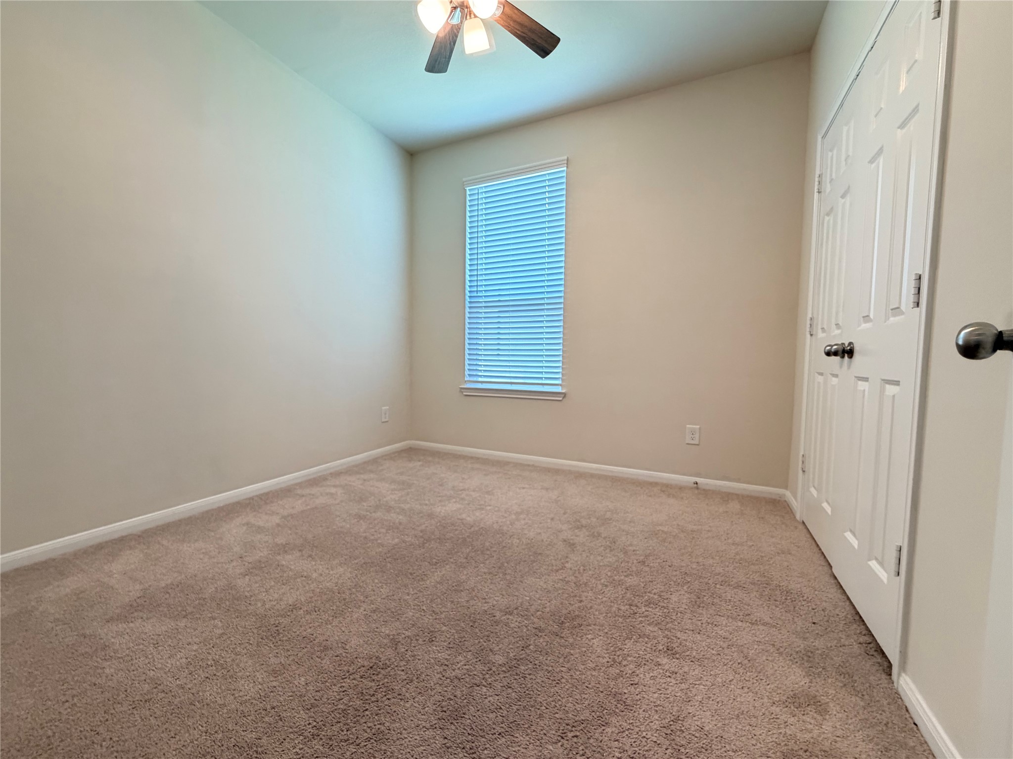 10233 Cleartide Lane Property Photo 11