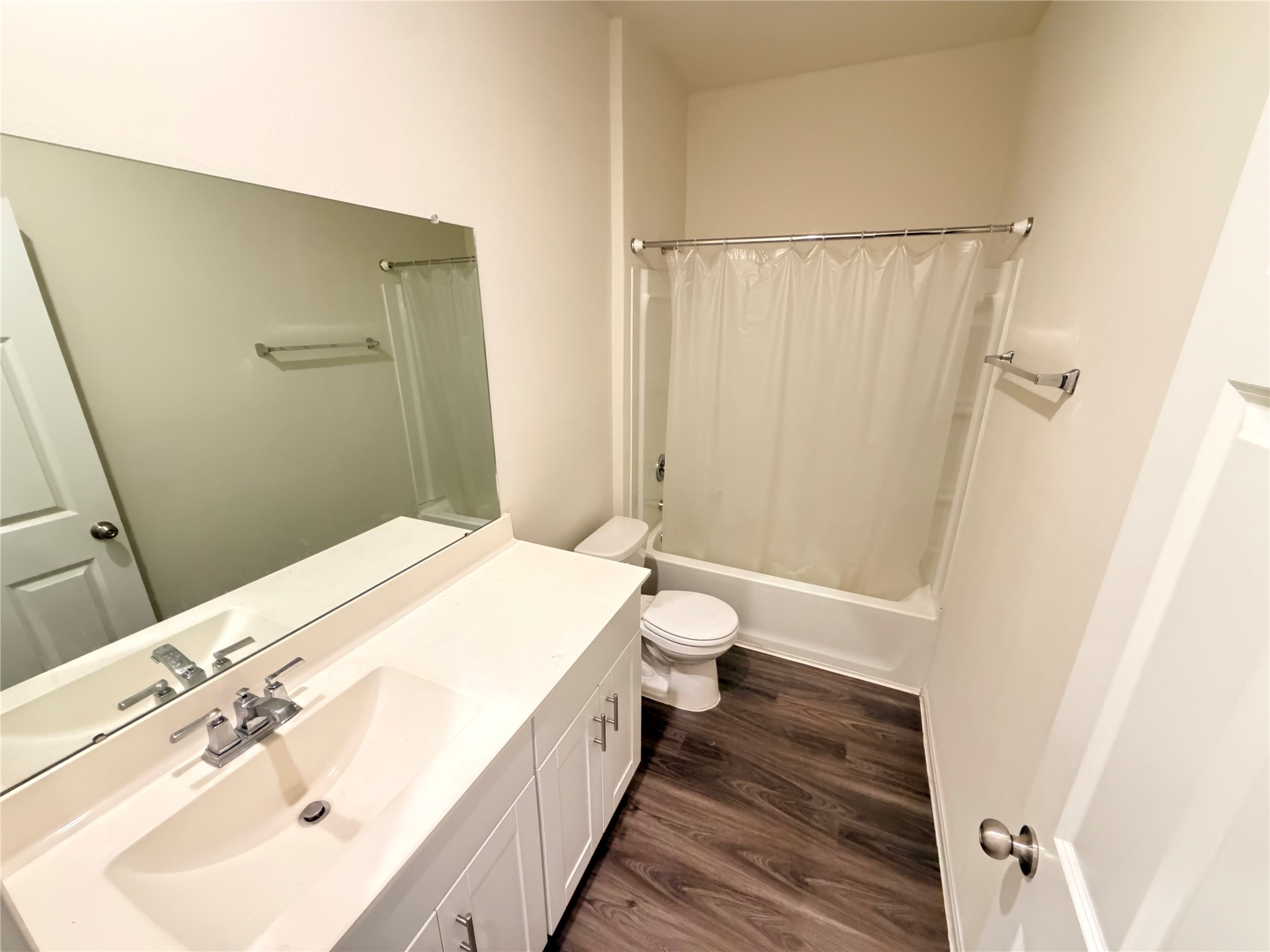 10233 Cleartide Lane Property Photo 13