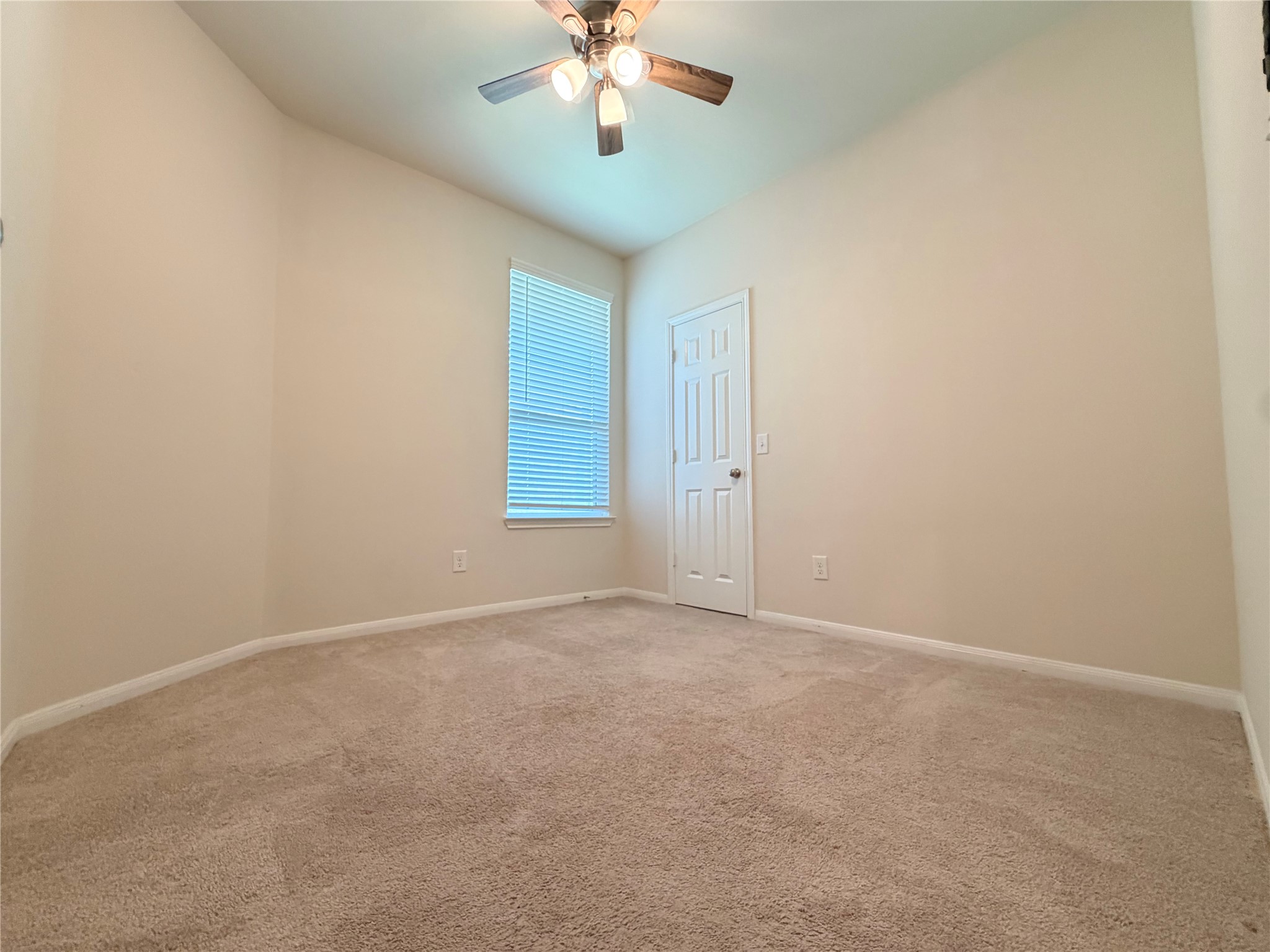 10233 Cleartide Lane Property Photo 14